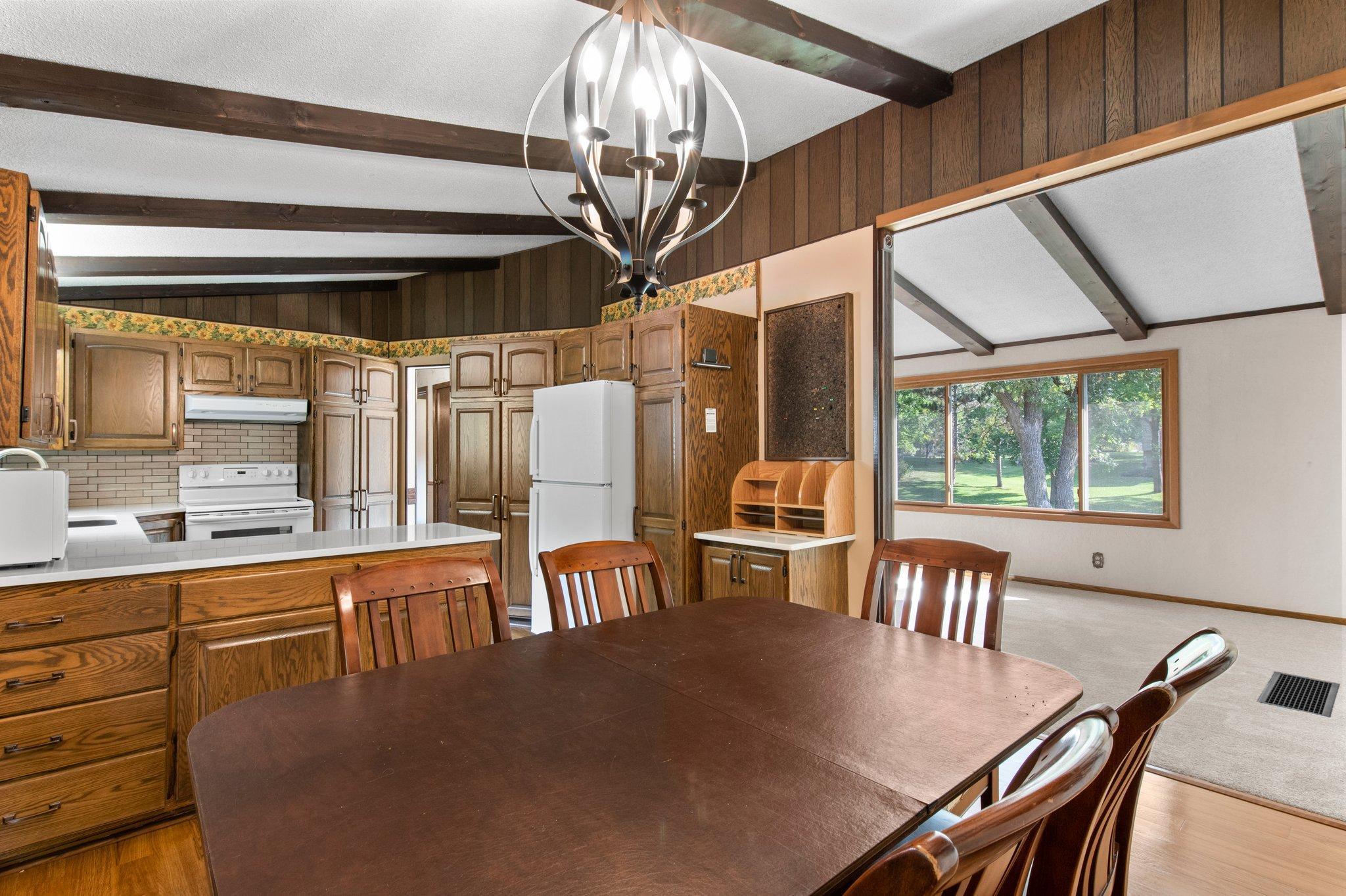 2965 Juniper Street S