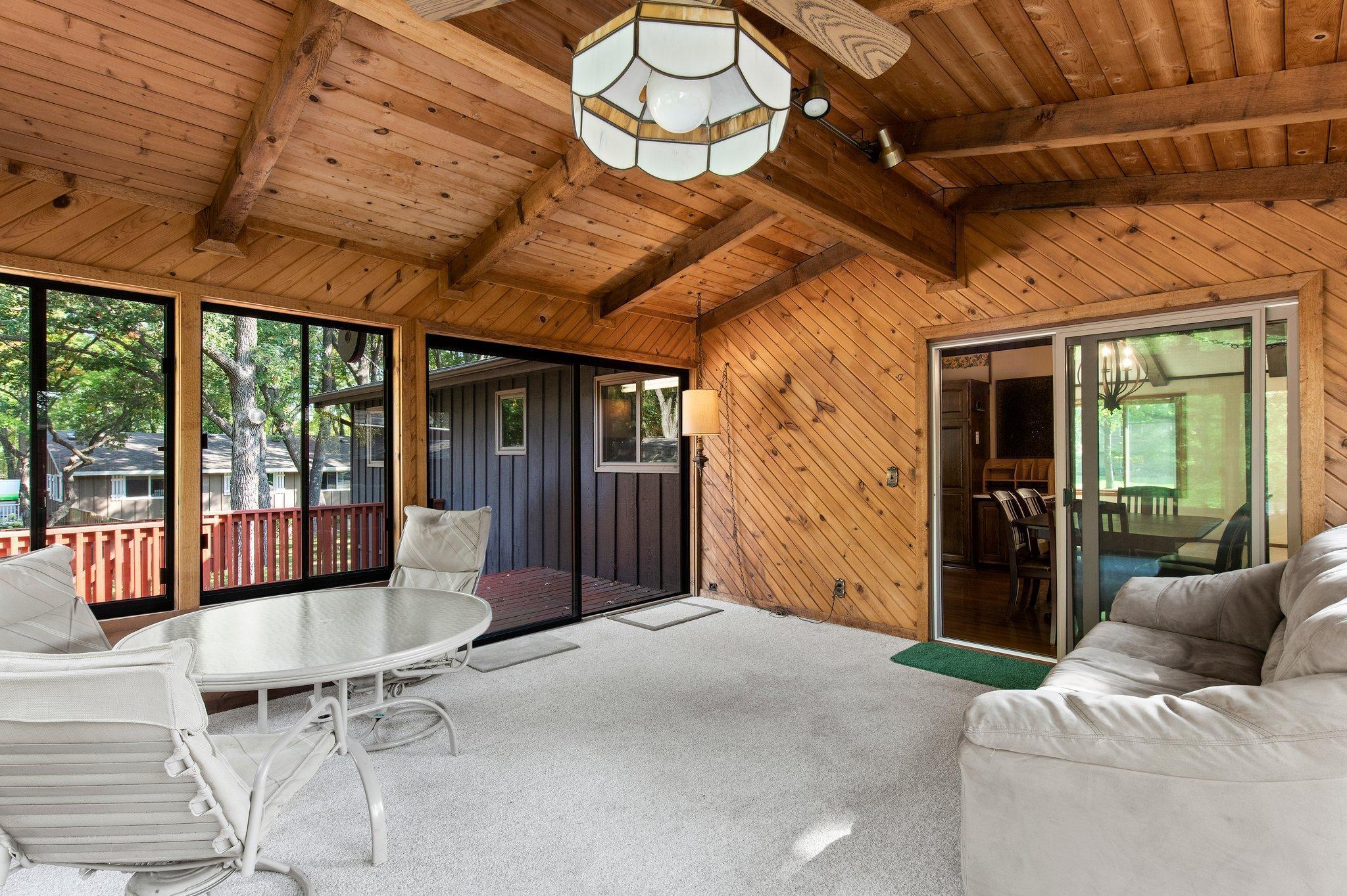 2965 Juniper Street S