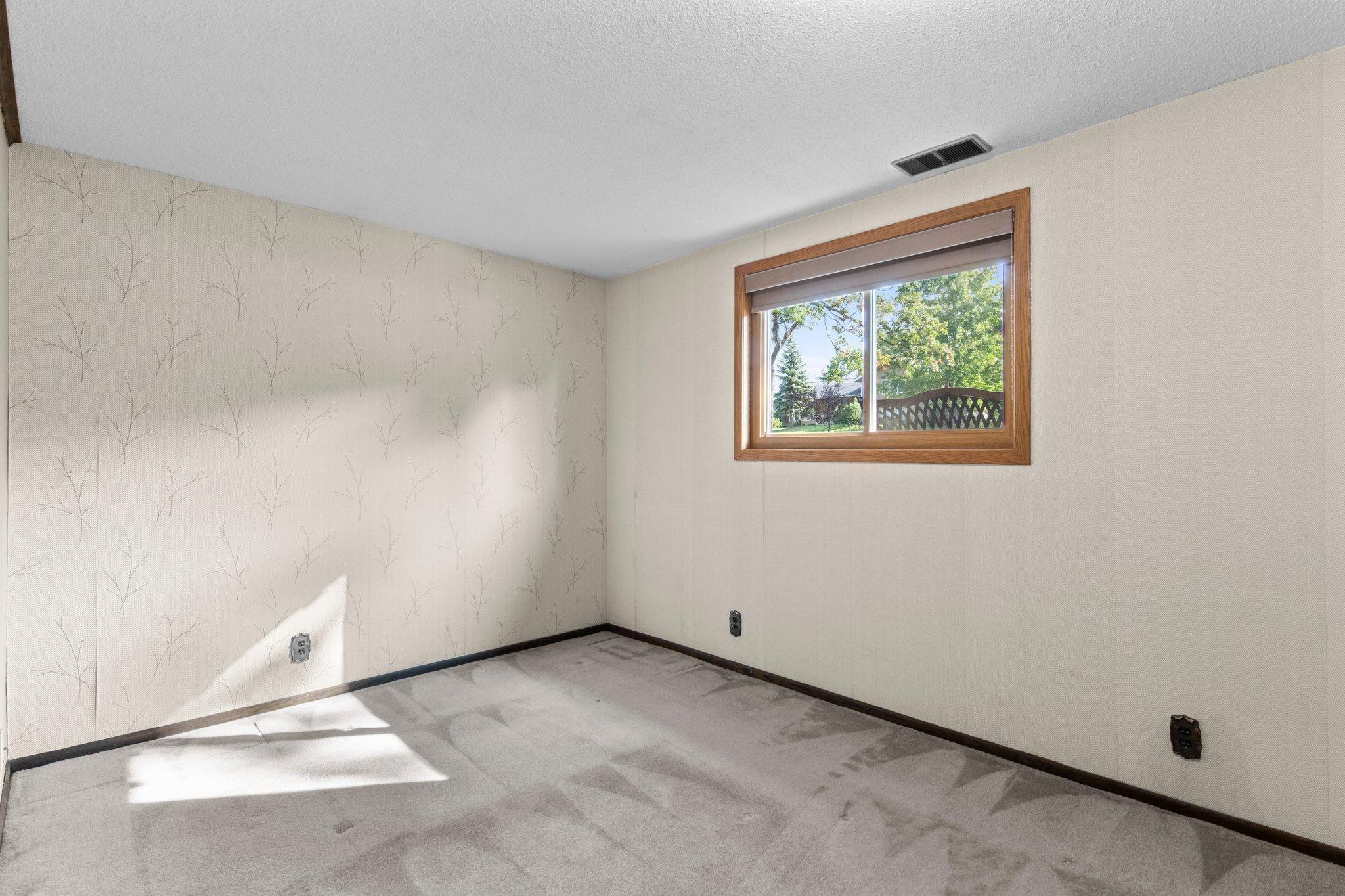 2965 Juniper Street S