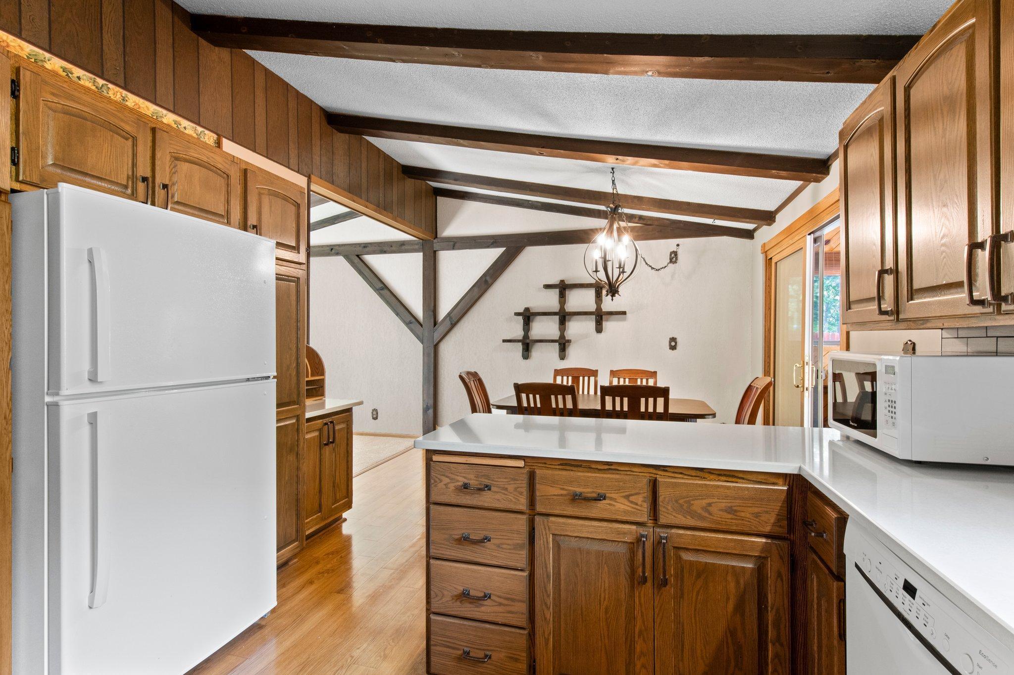 2965 Juniper Street S