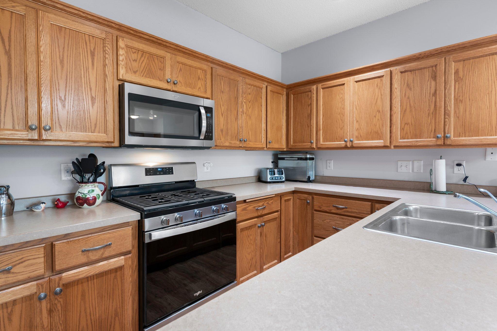 345 Roosevelt Street S Unit: J