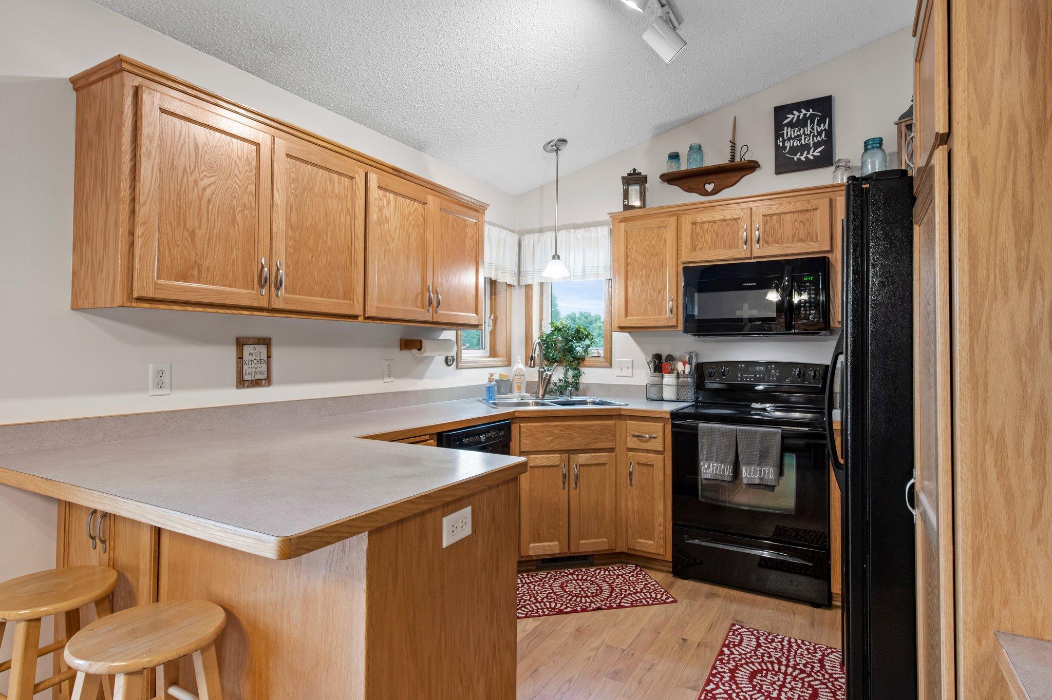 2200 Bridgewater Boulevard S