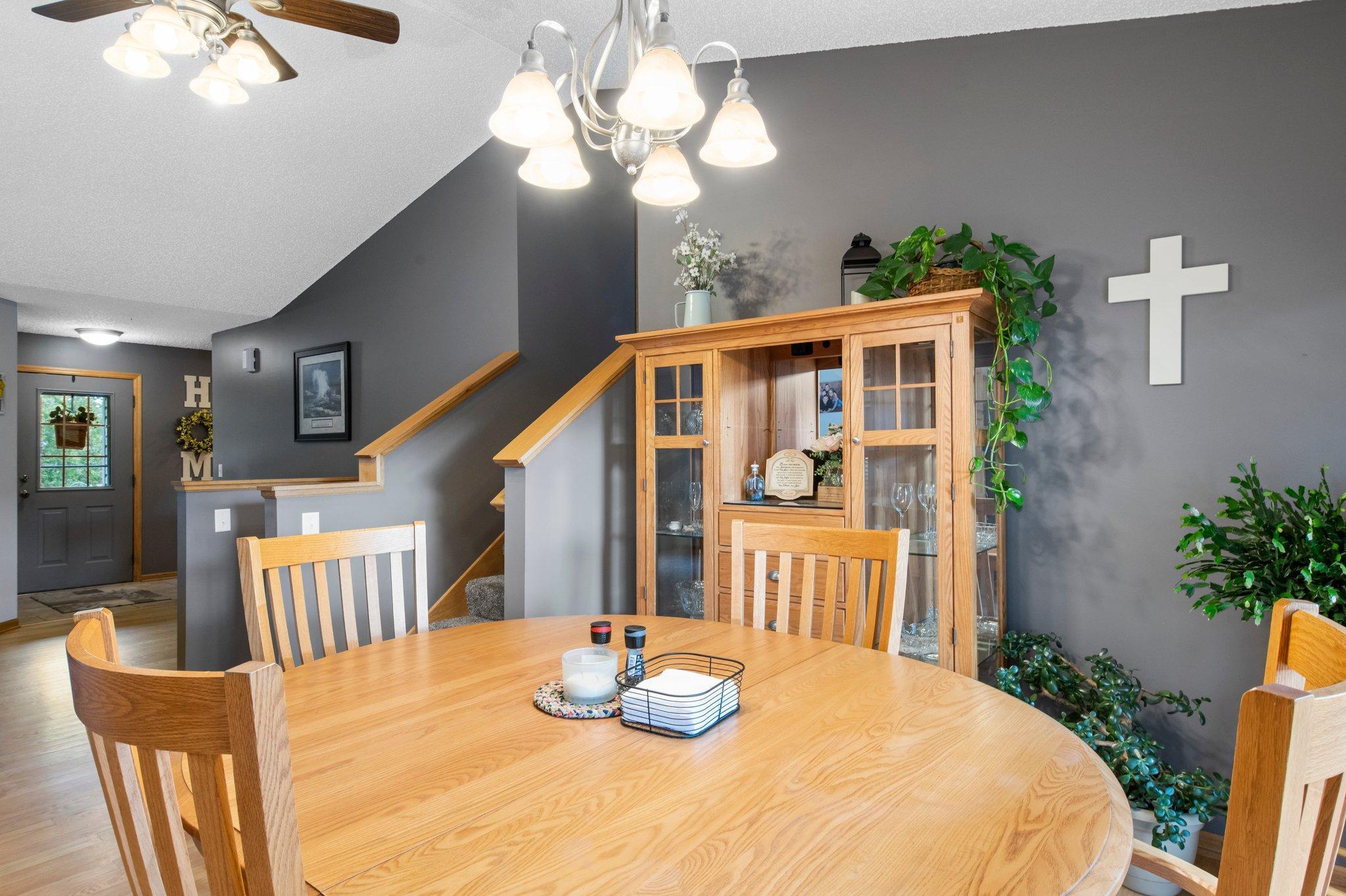 2200 Bridgewater Boulevard S