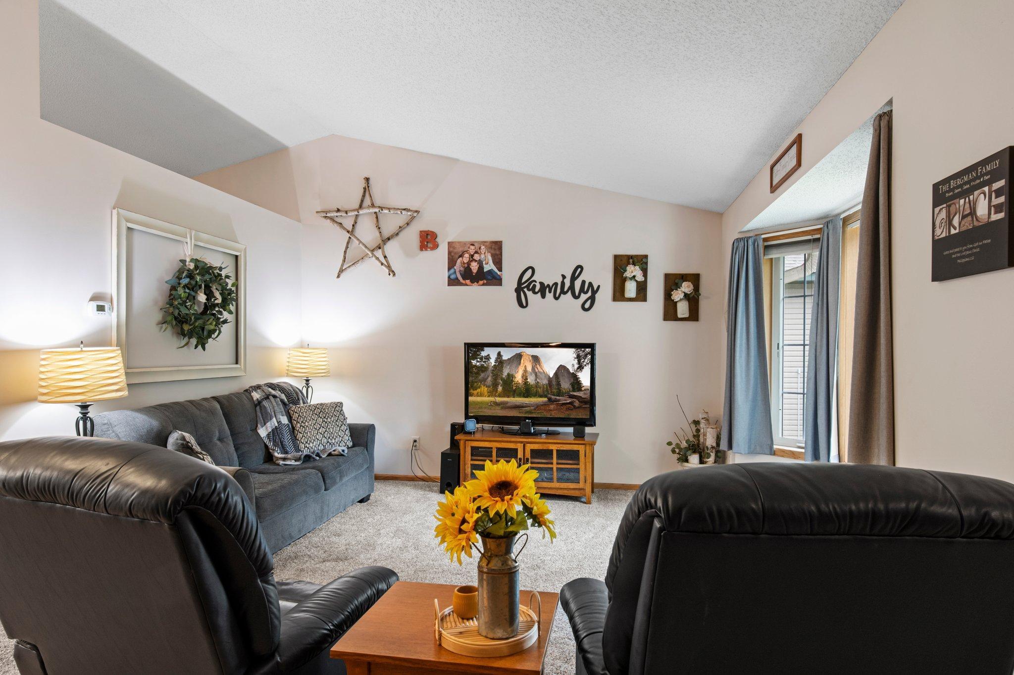 2200 Bridgewater Boulevard S