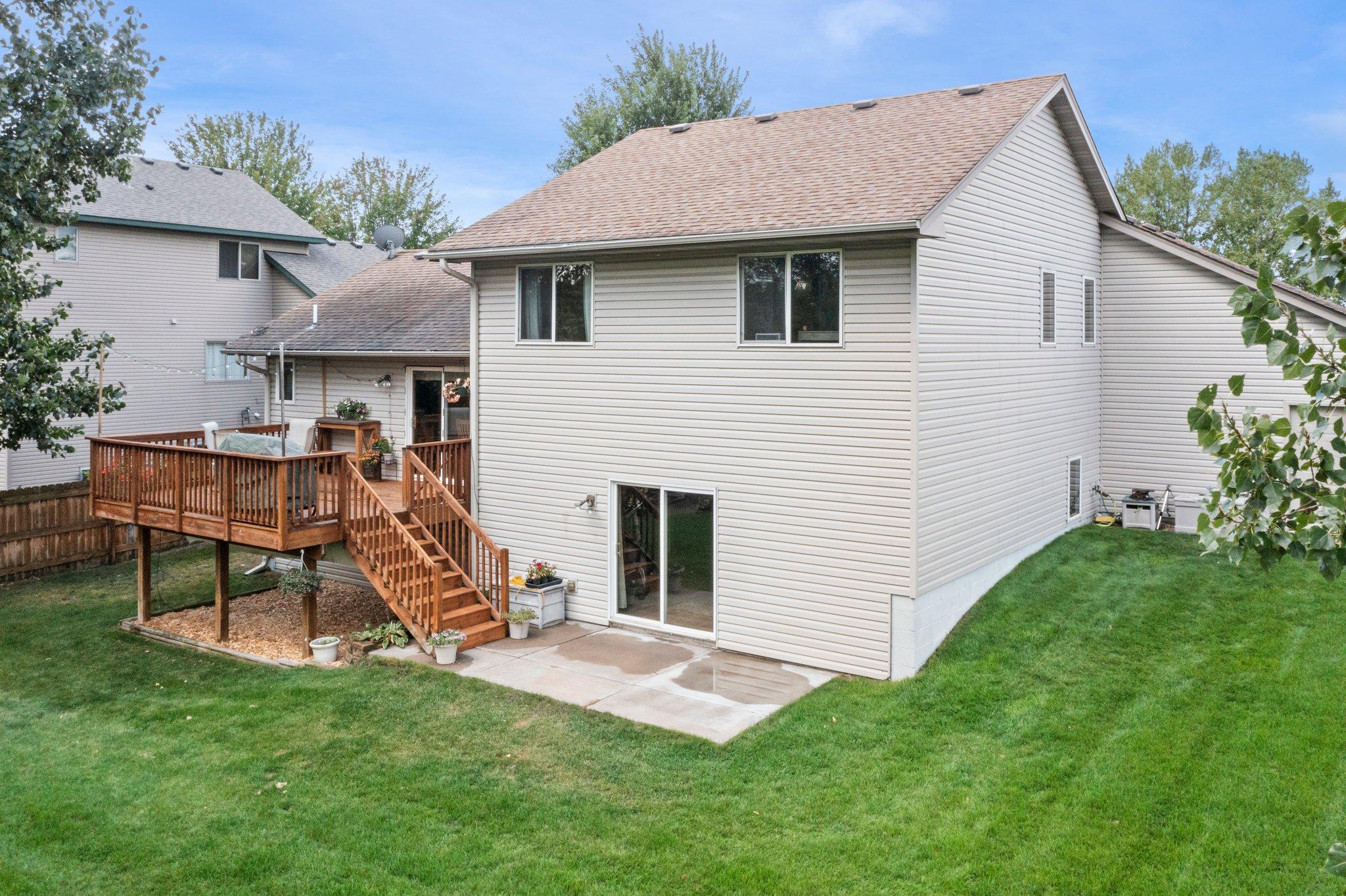 2200 Bridgewater Boulevard S