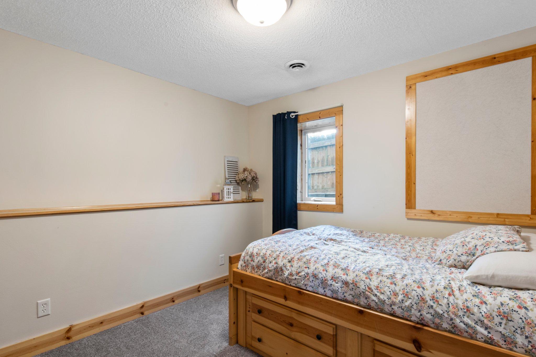 2200 Bridgewater Boulevard S