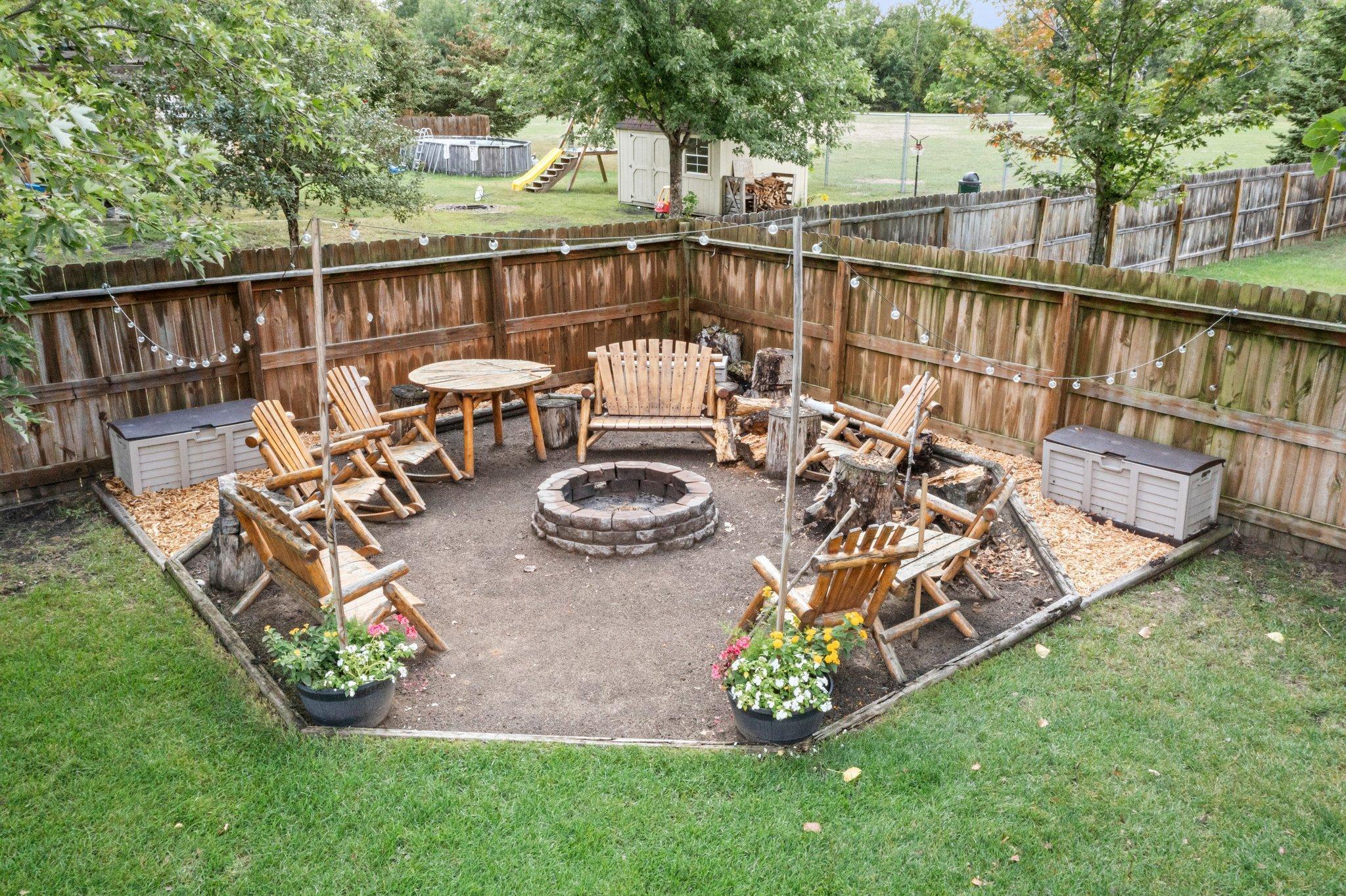 2200 Bridgewater Boulevard S