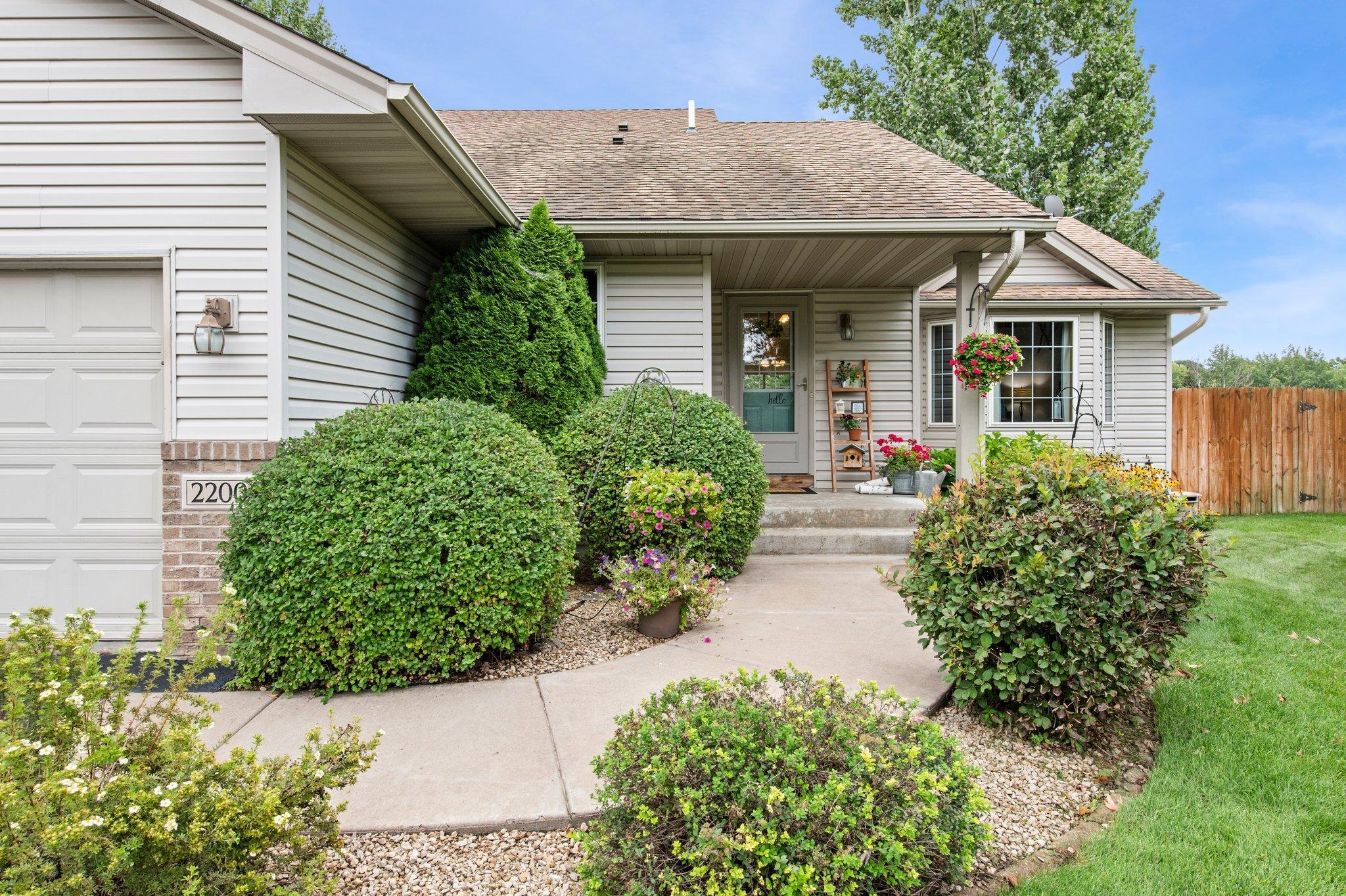 2200 Bridgewater Boulevard S