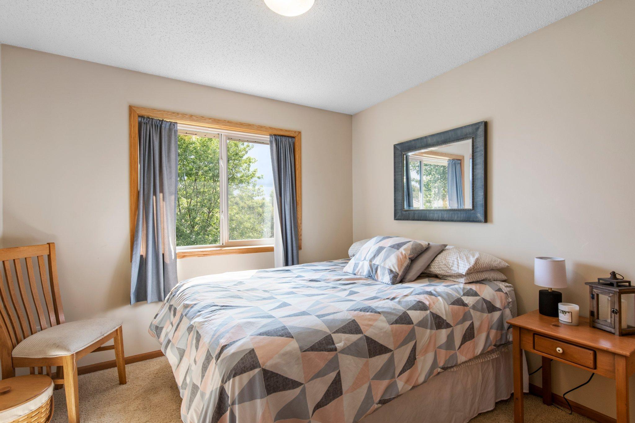 2200 Bridgewater Boulevard S