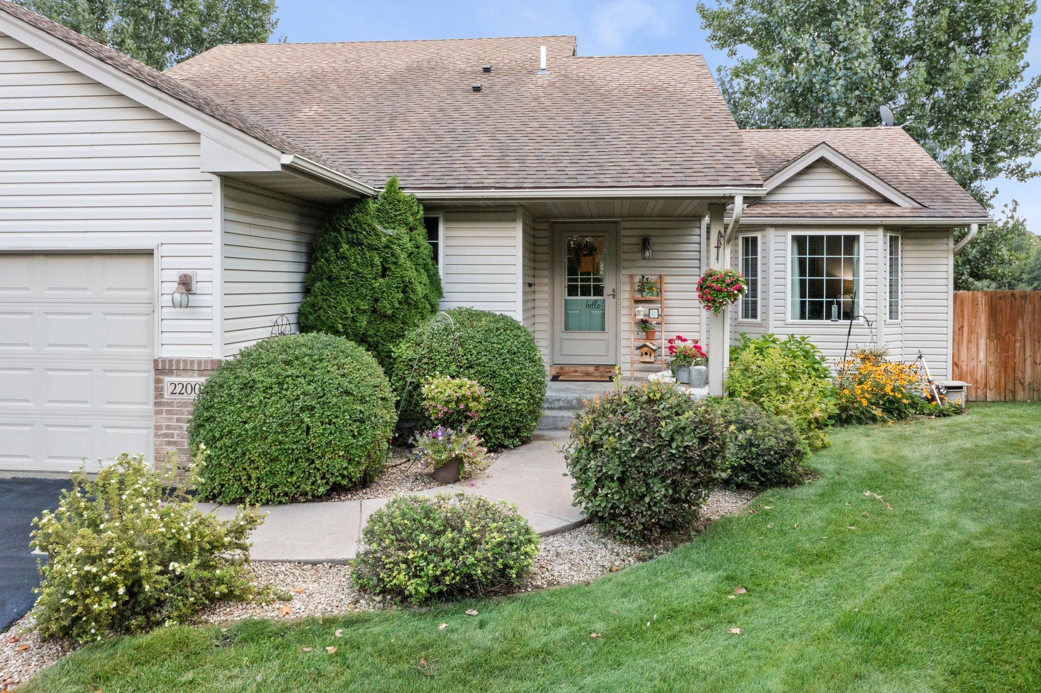 2200 Bridgewater Boulevard S