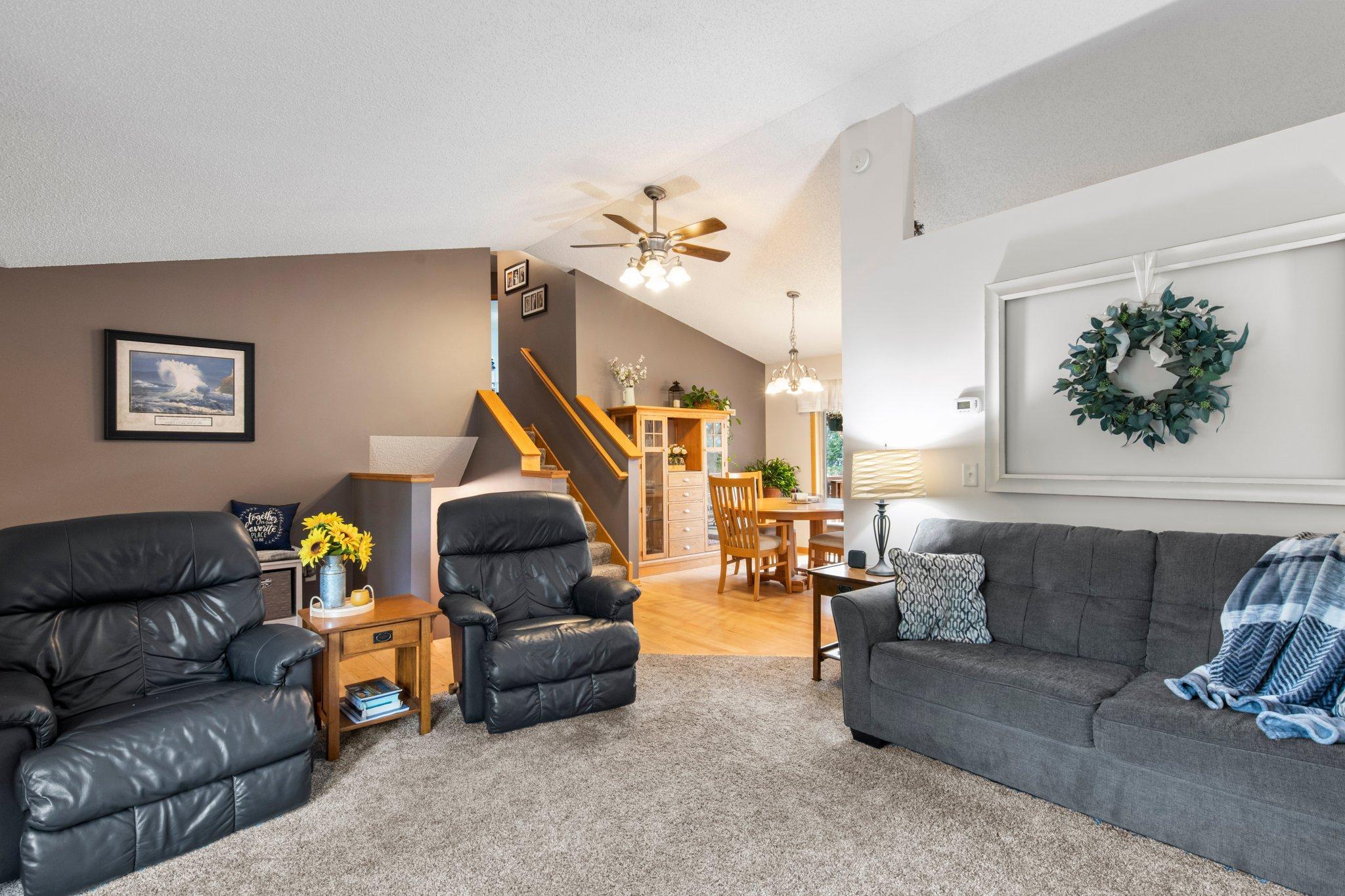 2200 Bridgewater Boulevard S