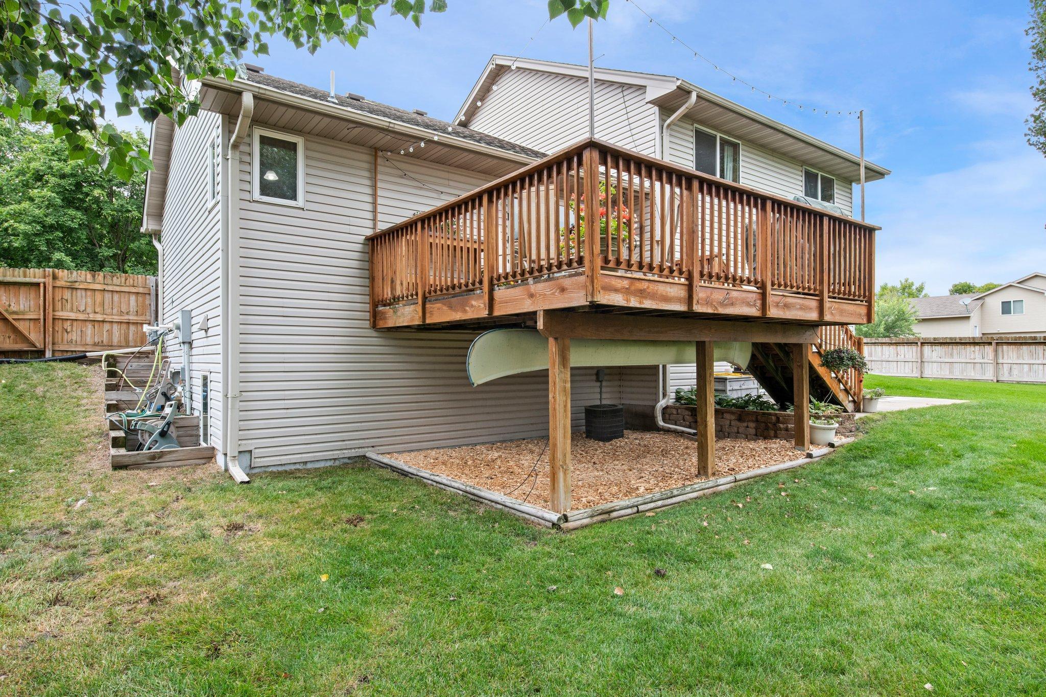 2200 Bridgewater Boulevard S