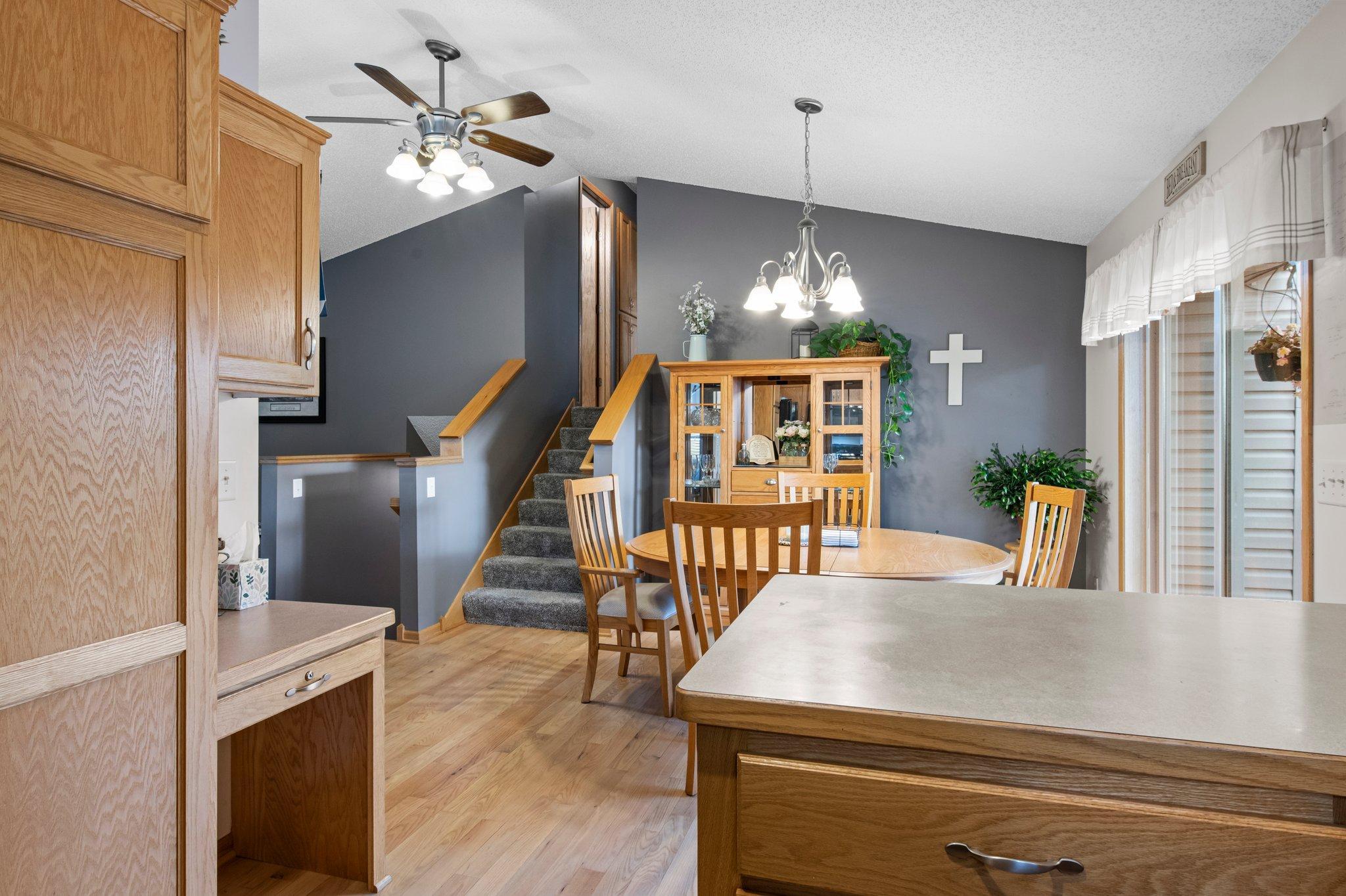 2200 Bridgewater Boulevard S