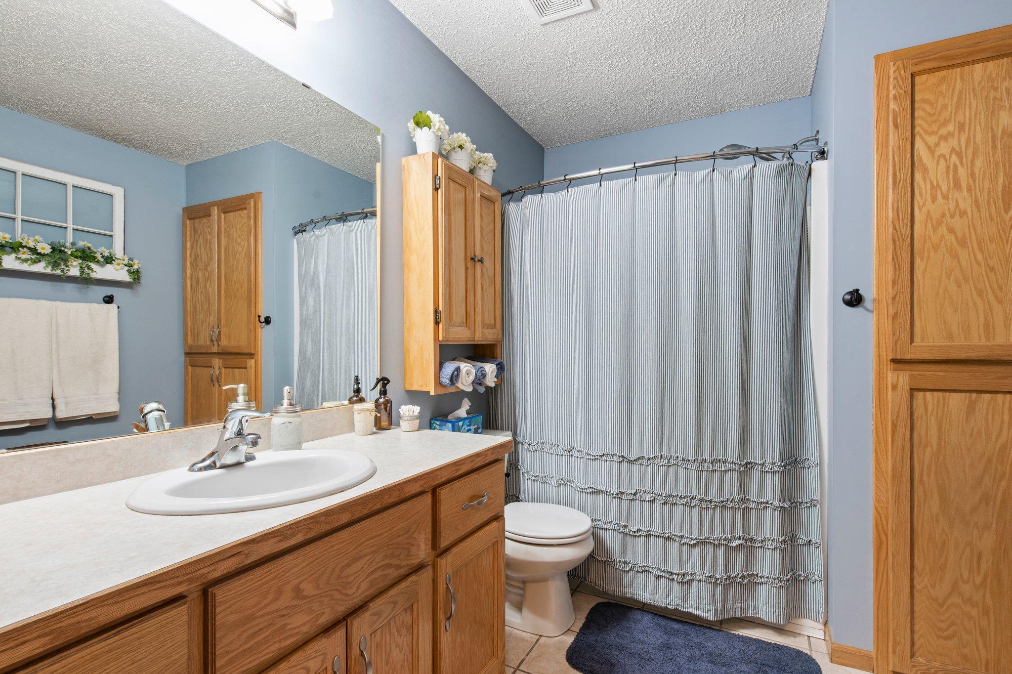 2200 Bridgewater Boulevard S