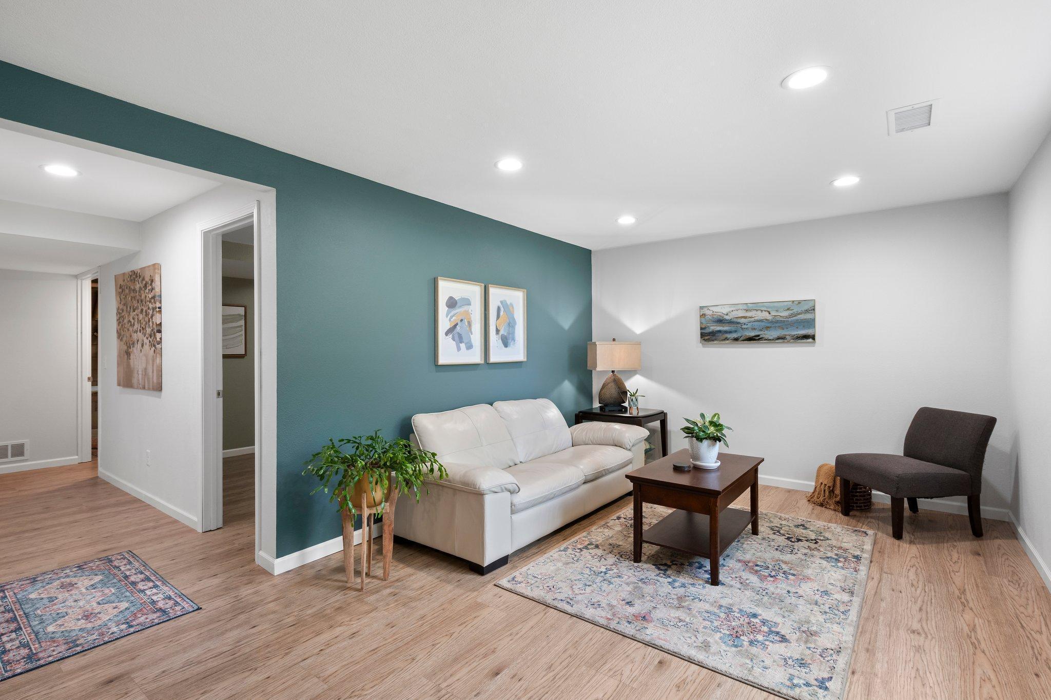 1009 Quail Street