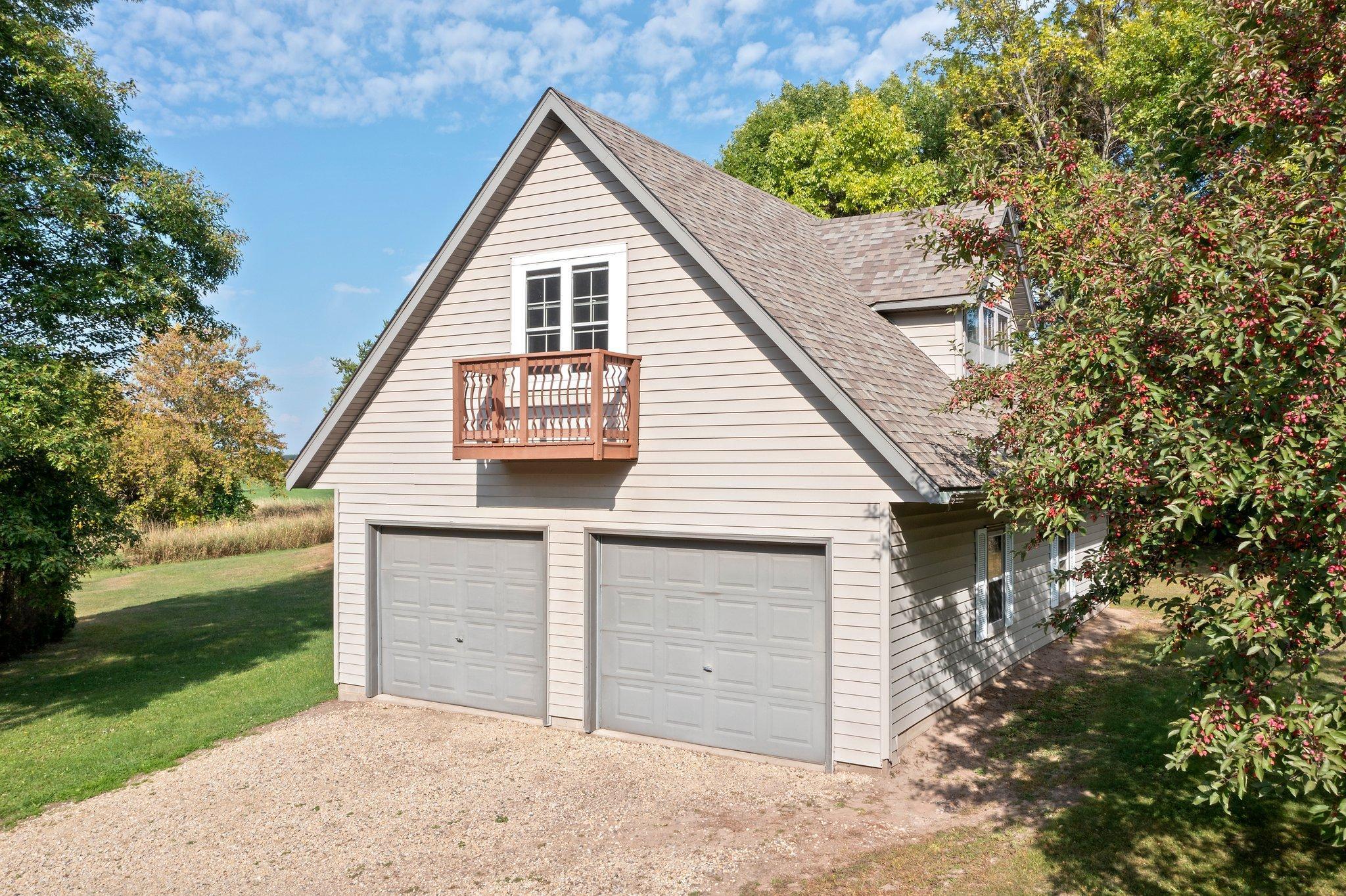 1009 Quail Street