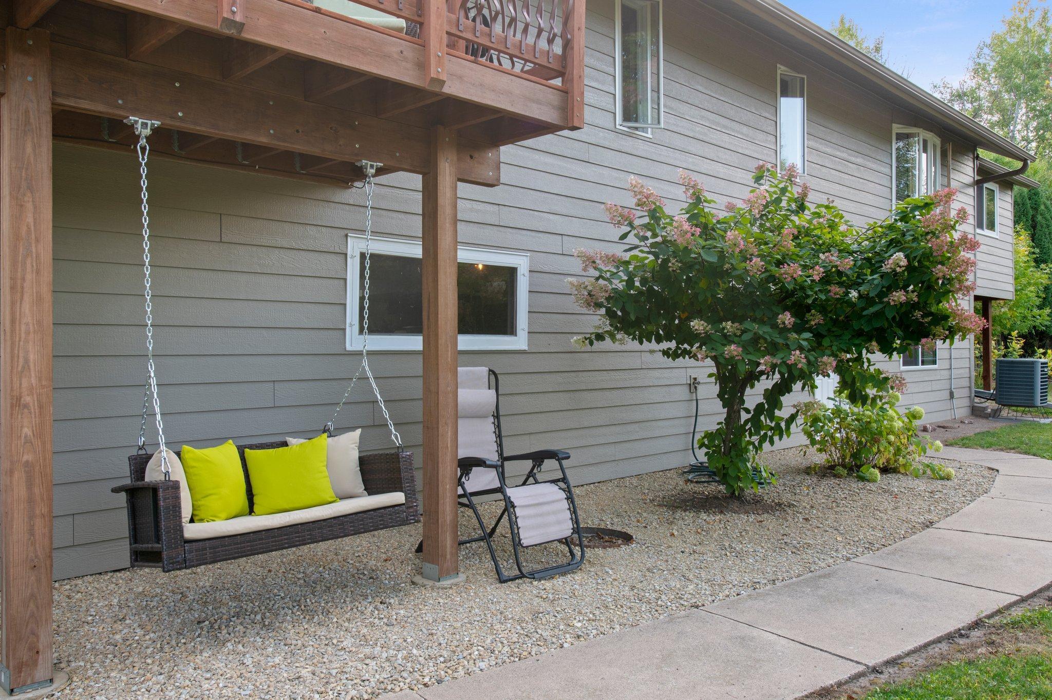 1009 Quail Street
