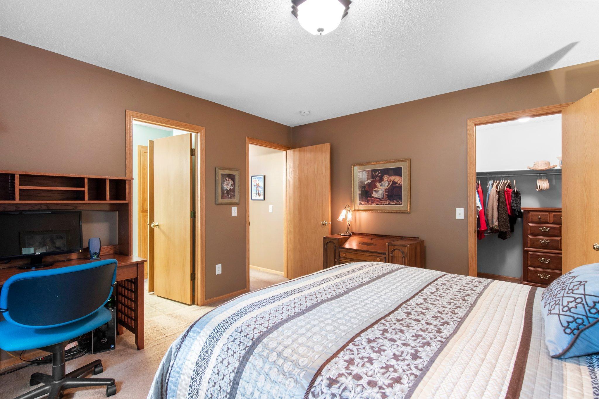 809 Shady Ridge Lane