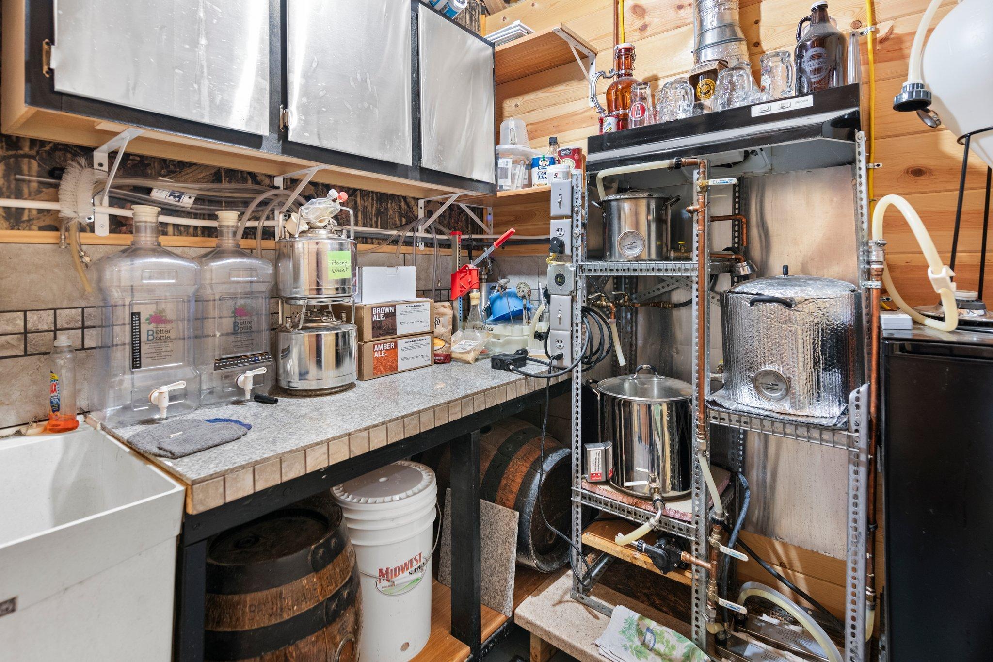 2085 Bridgewater Boulevard S