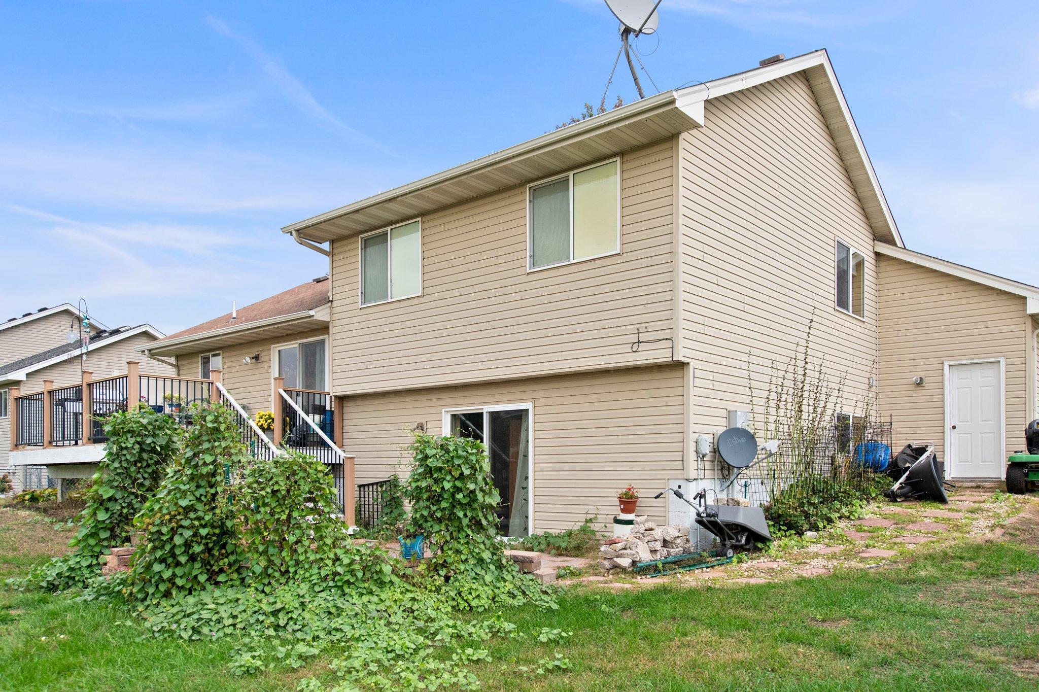 2085 Bridgewater Boulevard S