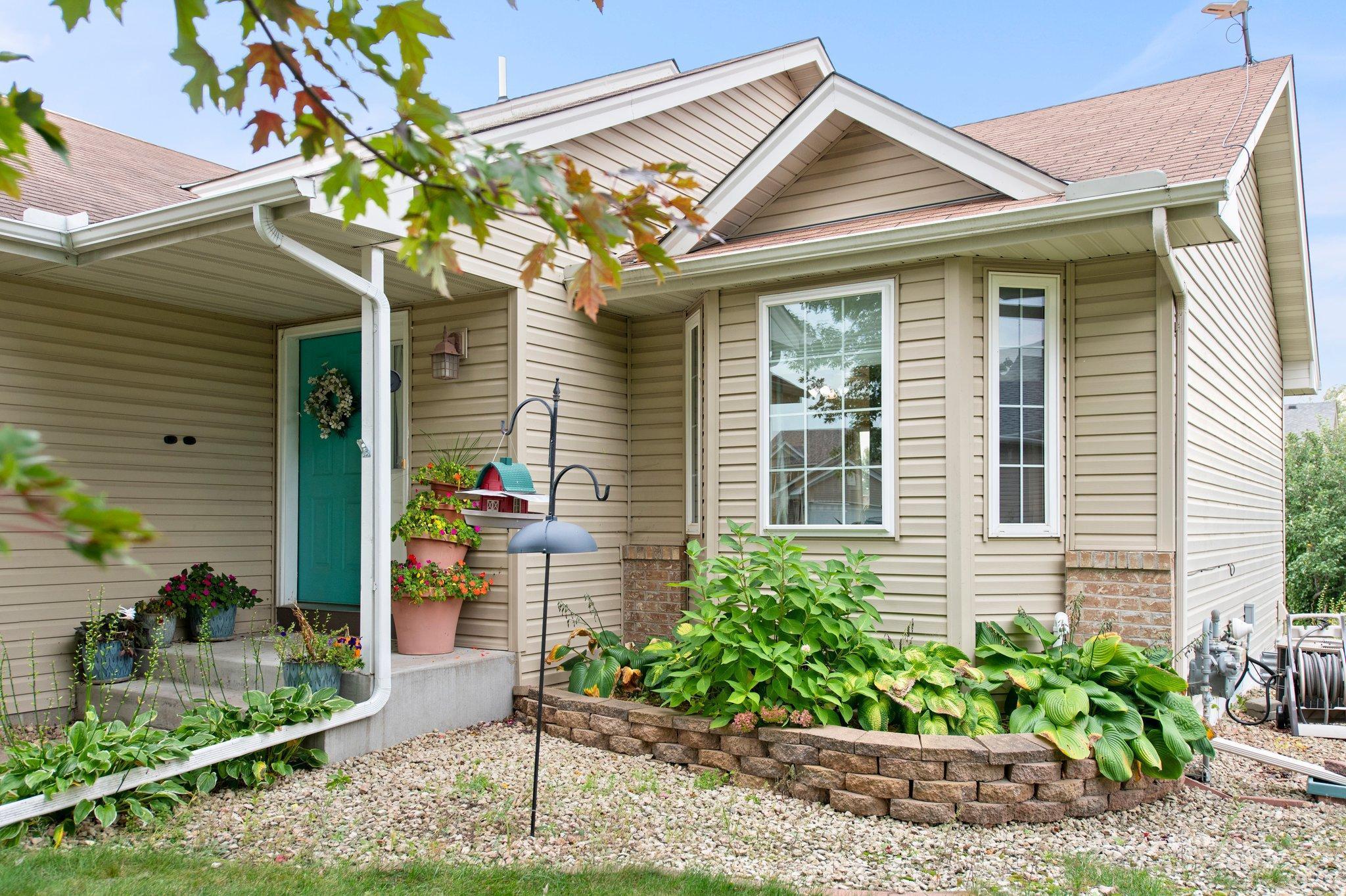 2085 Bridgewater Boulevard S