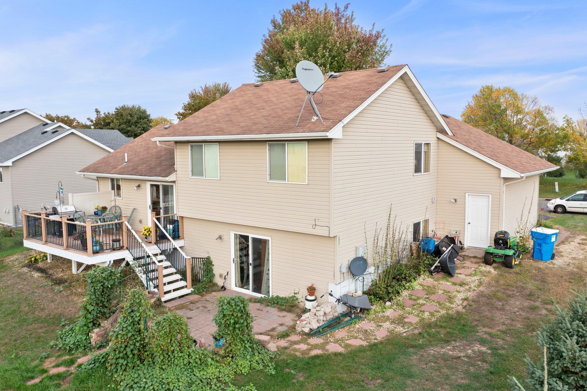 2085 Bridgewater Boulevard S