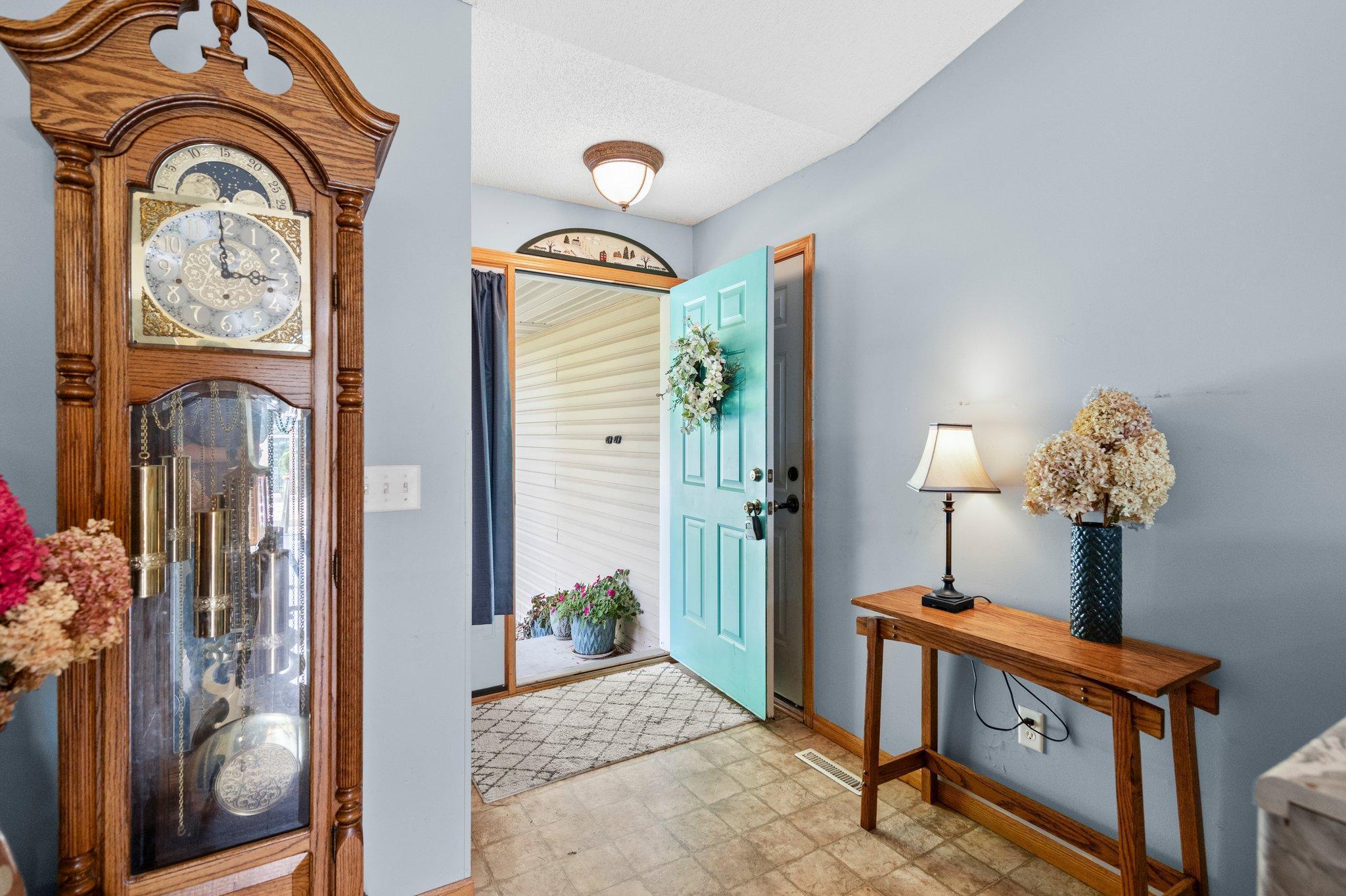 2085 Bridgewater Boulevard S