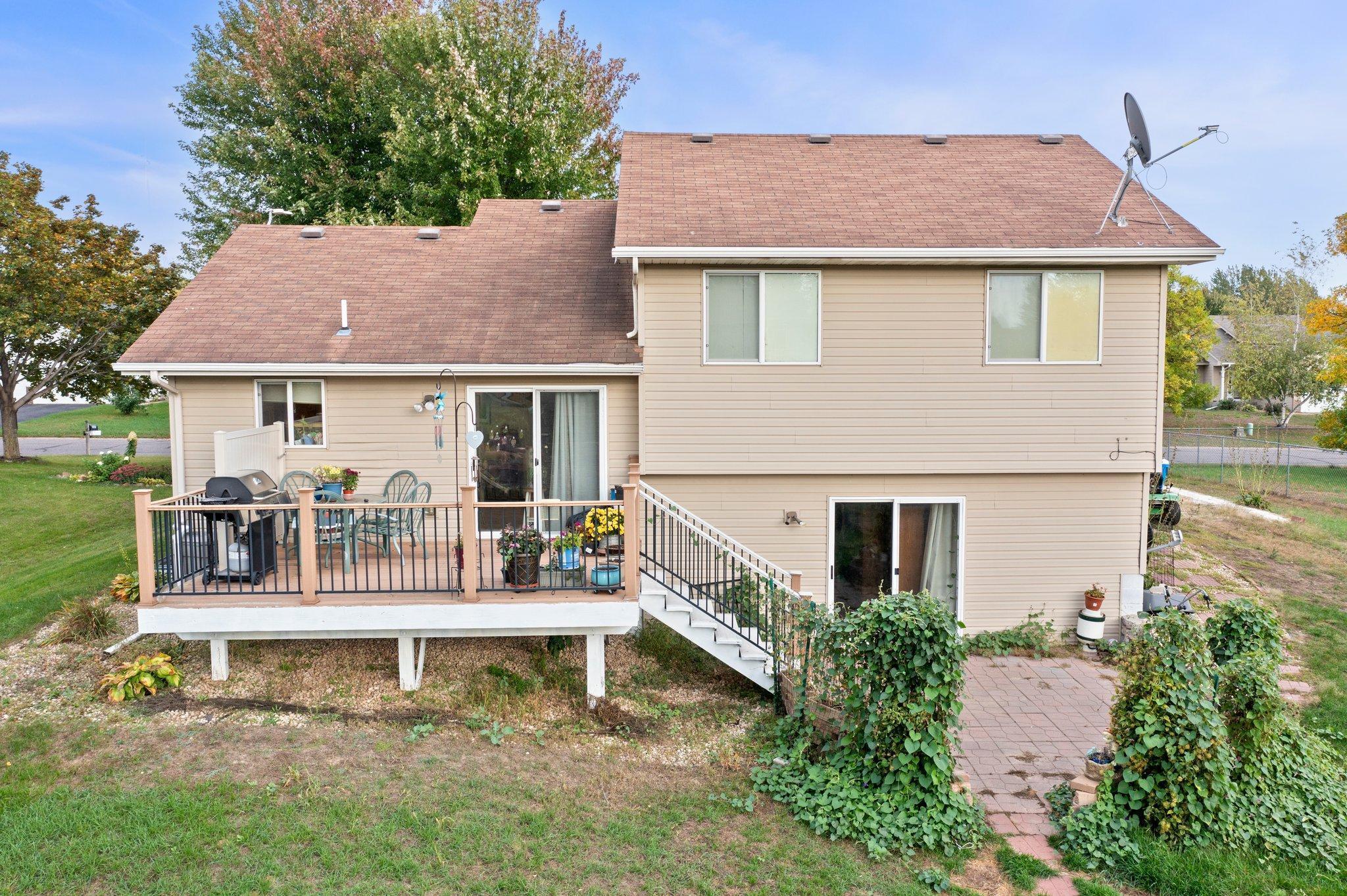 2085 Bridgewater Boulevard S