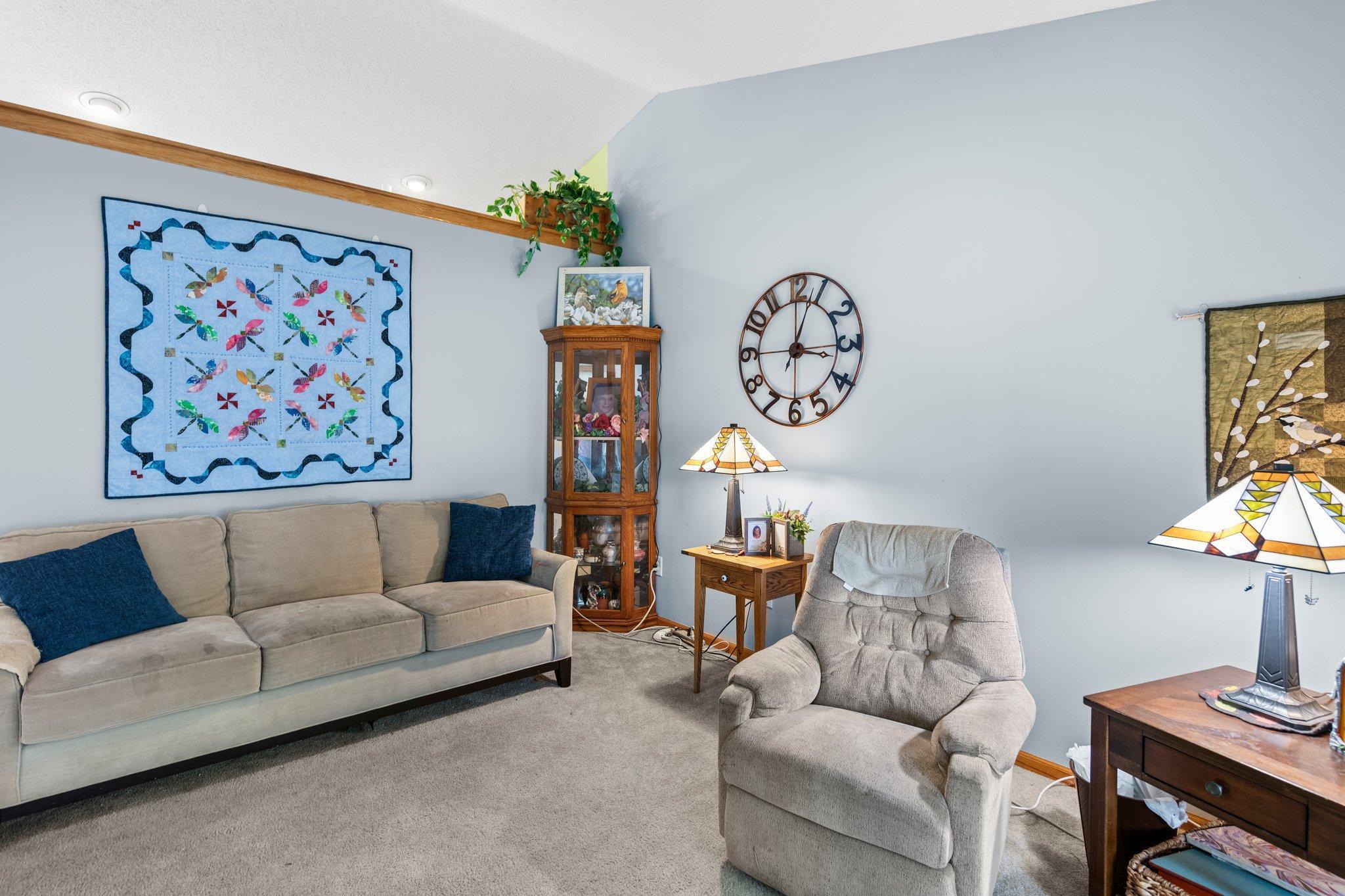 2085 Bridgewater Boulevard S