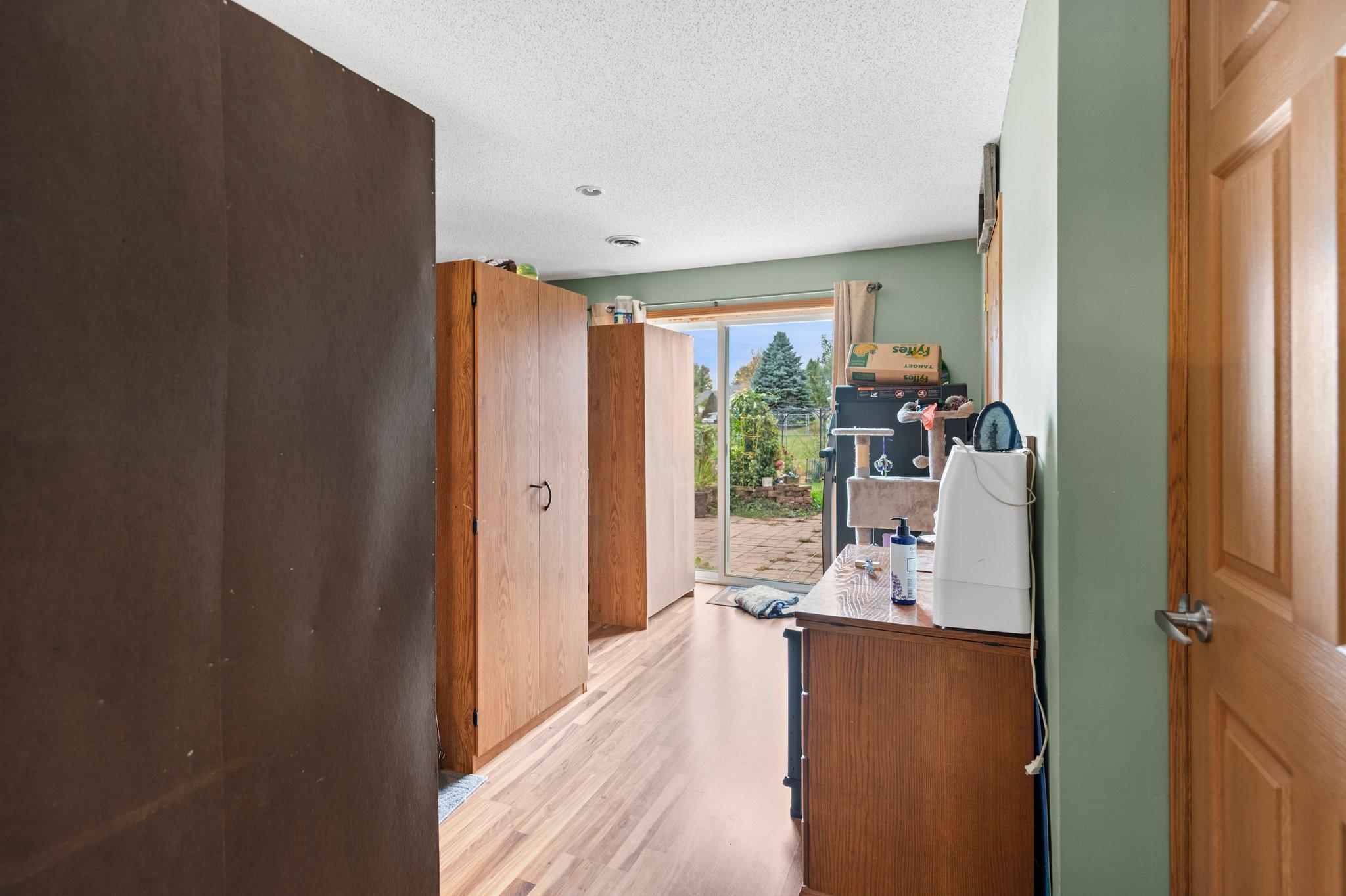 2085 Bridgewater Boulevard S