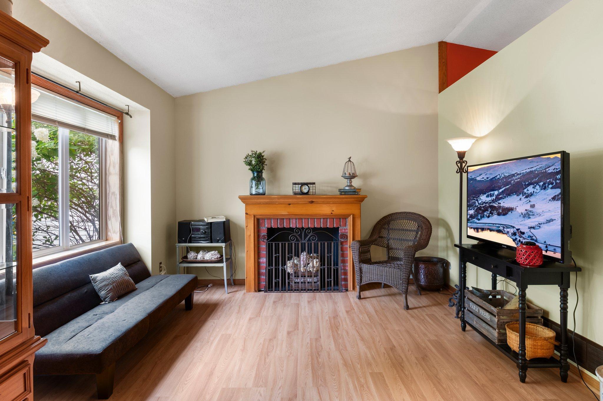 609 Rum River Drive SW