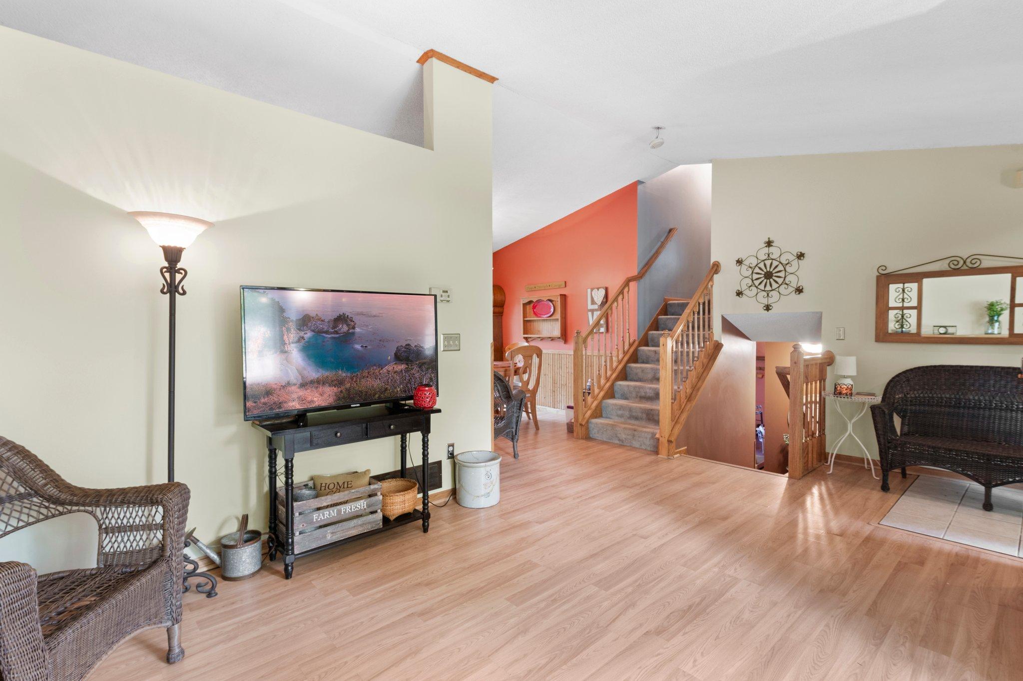 609 Rum River Drive SW