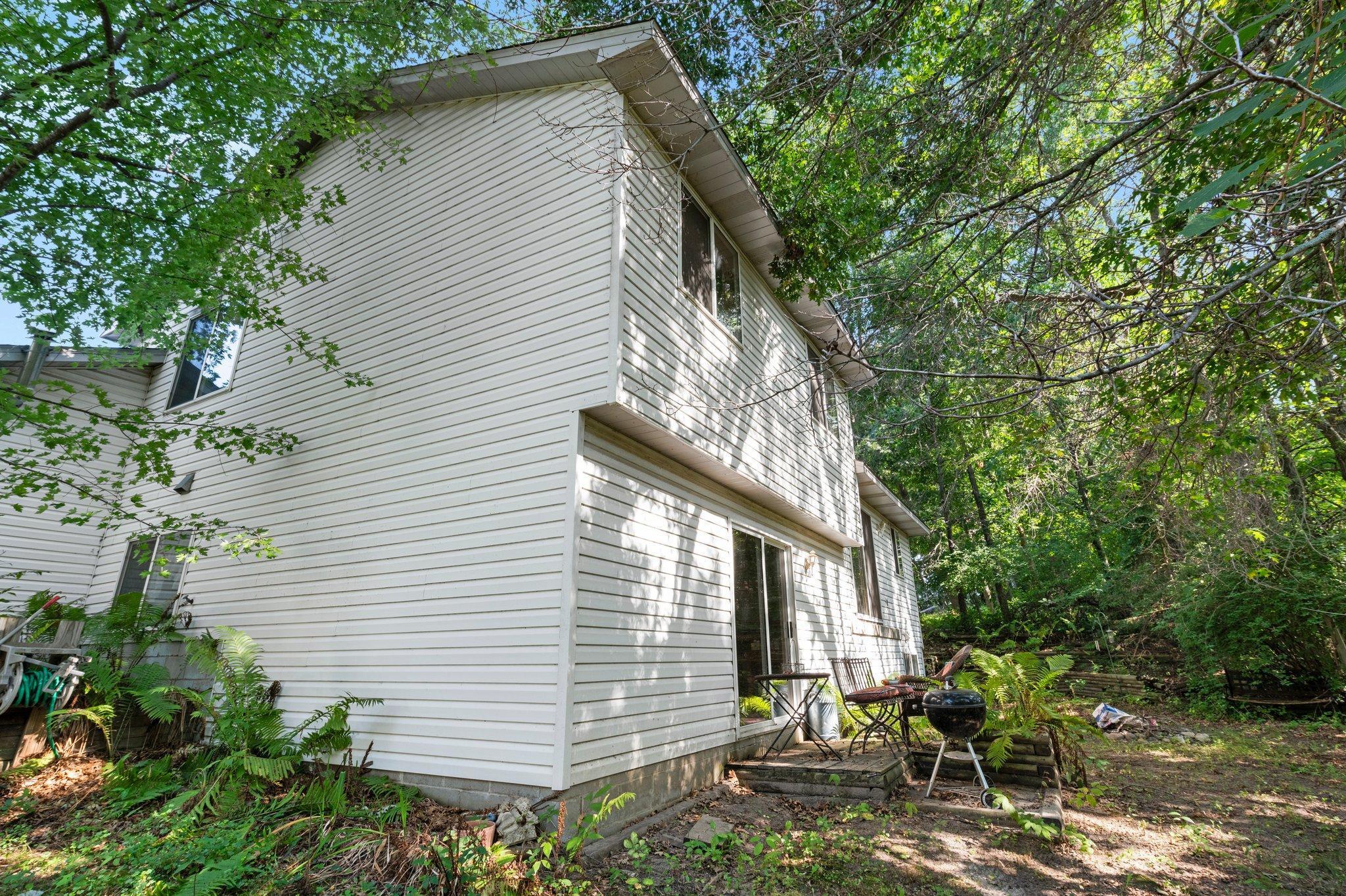 609 Rum River Drive SW