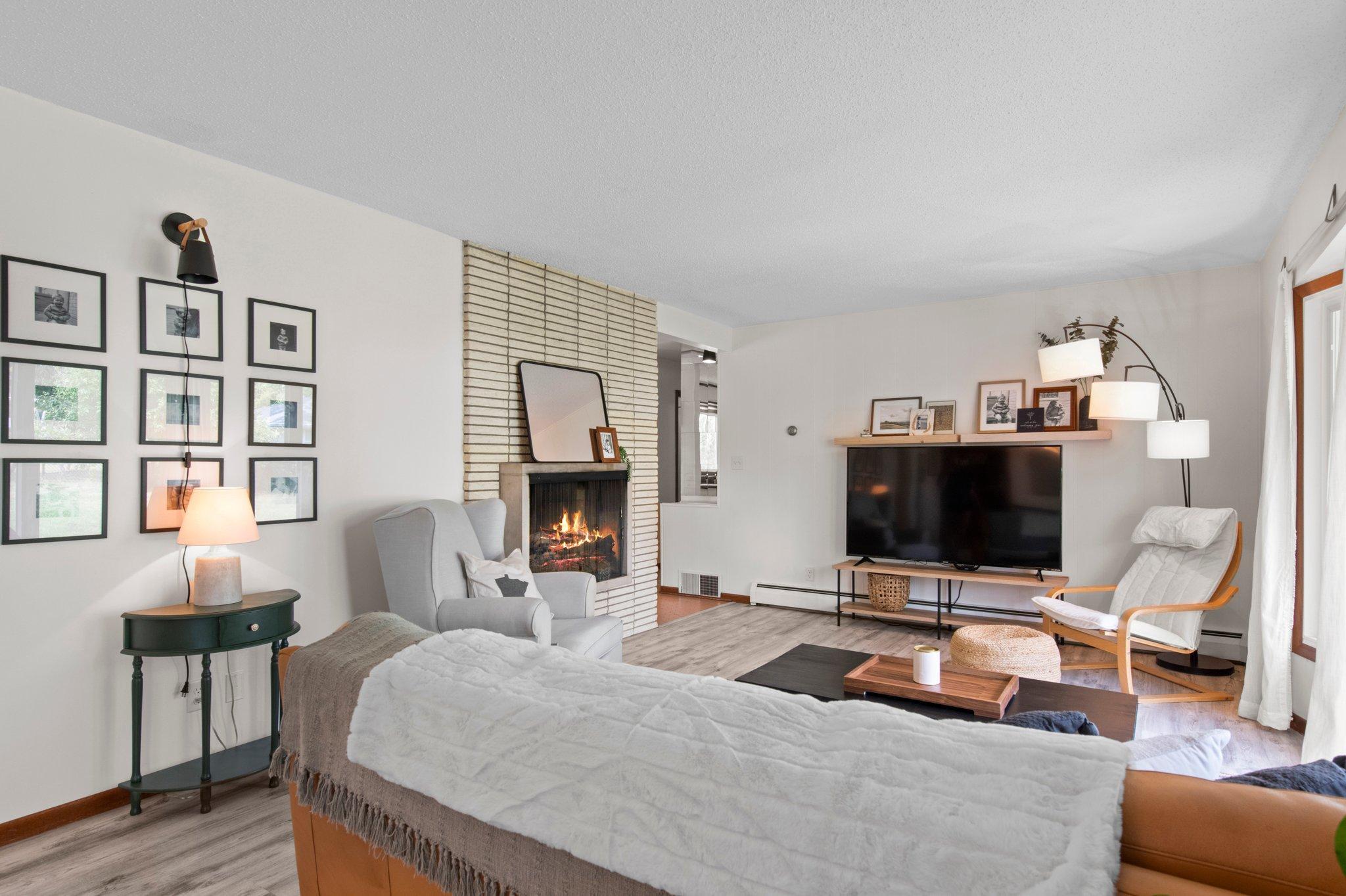 832 Cypress Street S