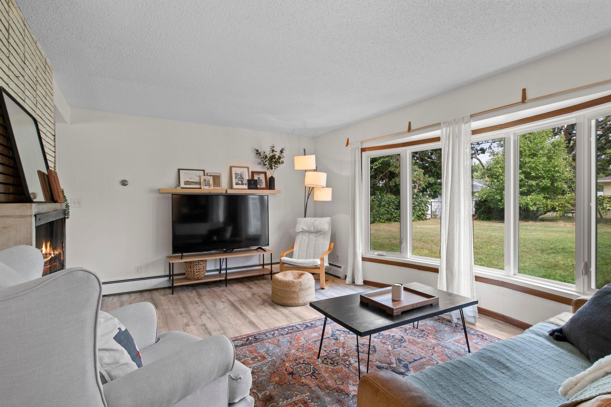 832 Cypress Street S