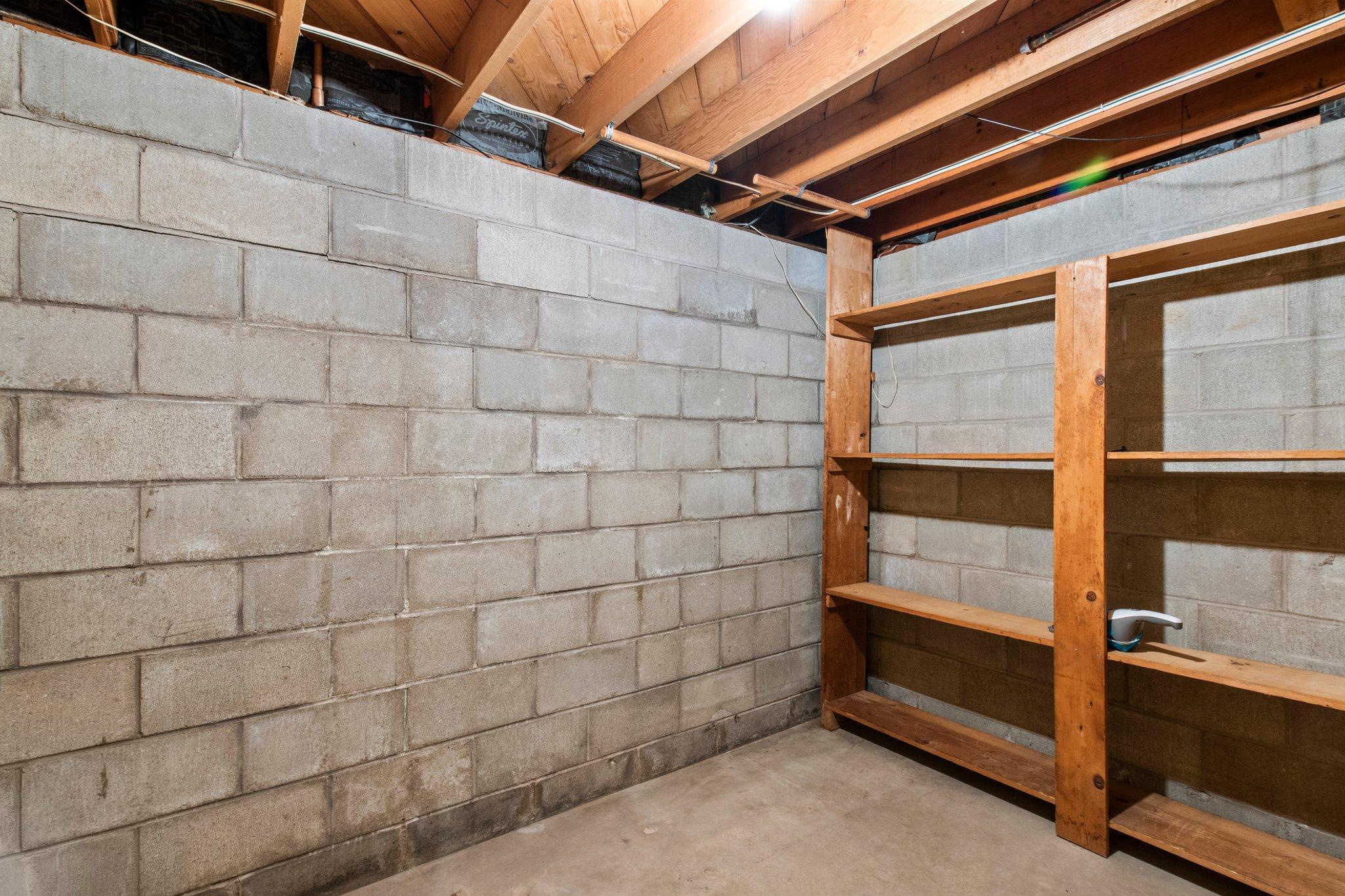 832 Cypress Street S