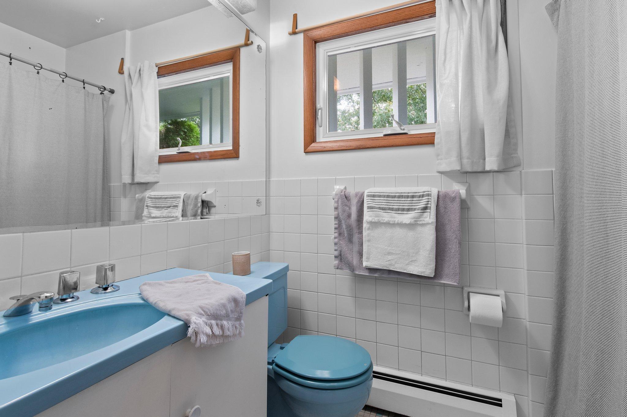 832 Cypress Street S