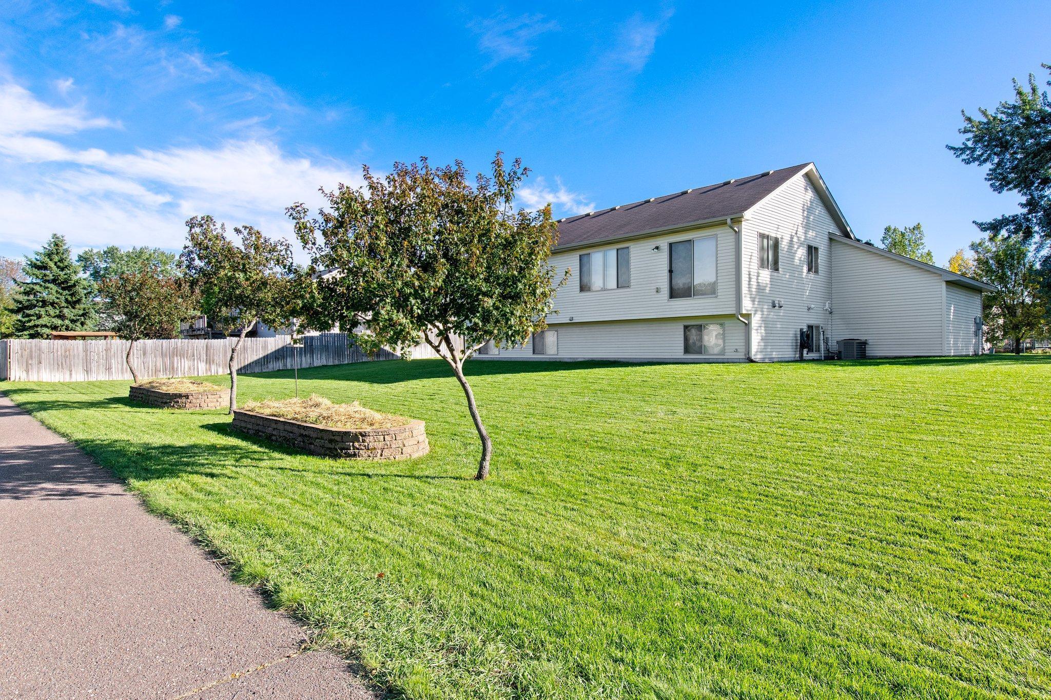 1102 Hillock Street NW