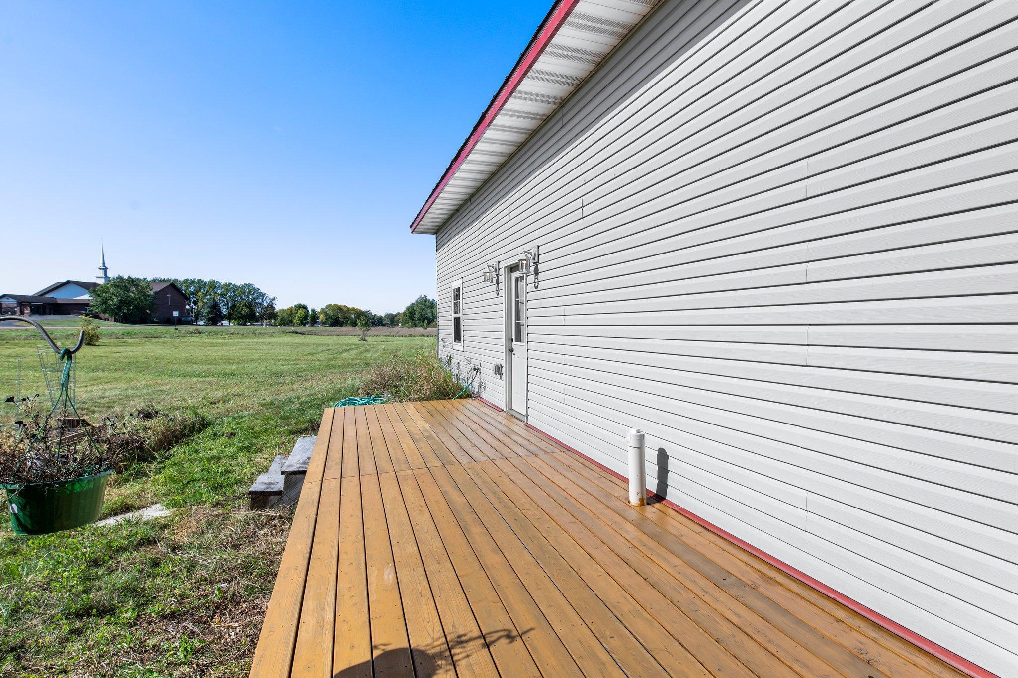 31360 Rochester Street NE