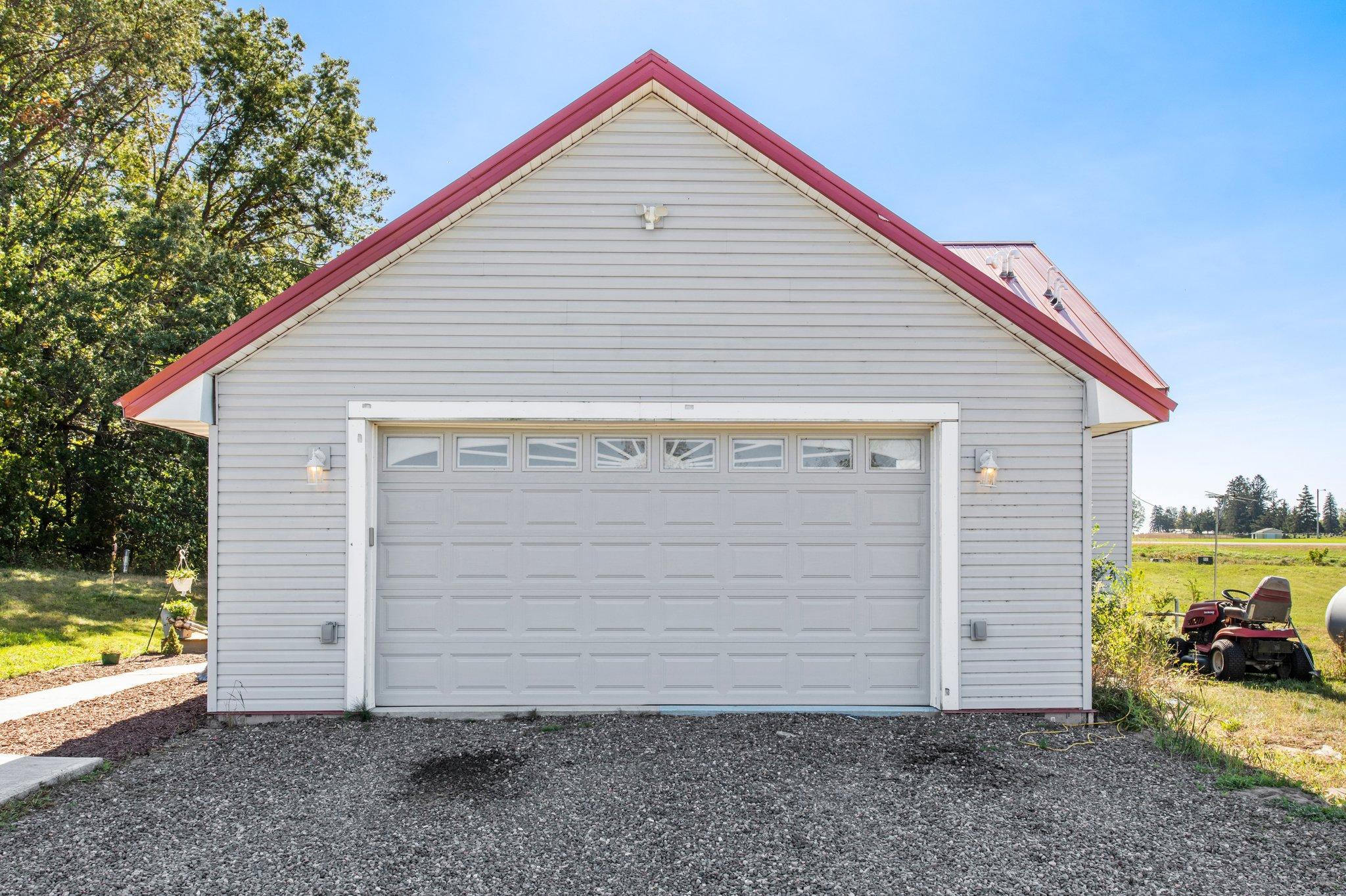 31360 Rochester Street NE