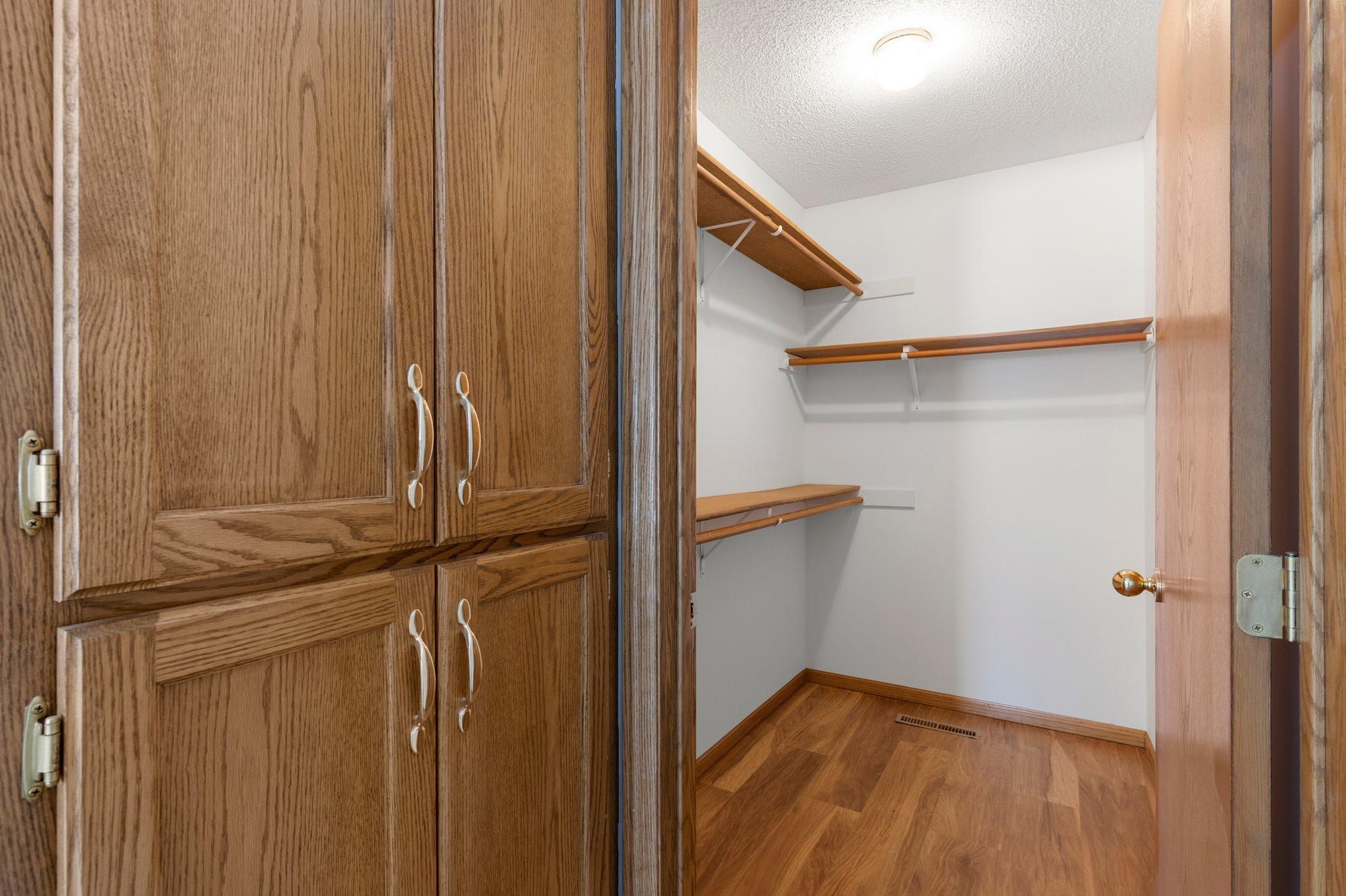 100 Rosewood Avenue NW