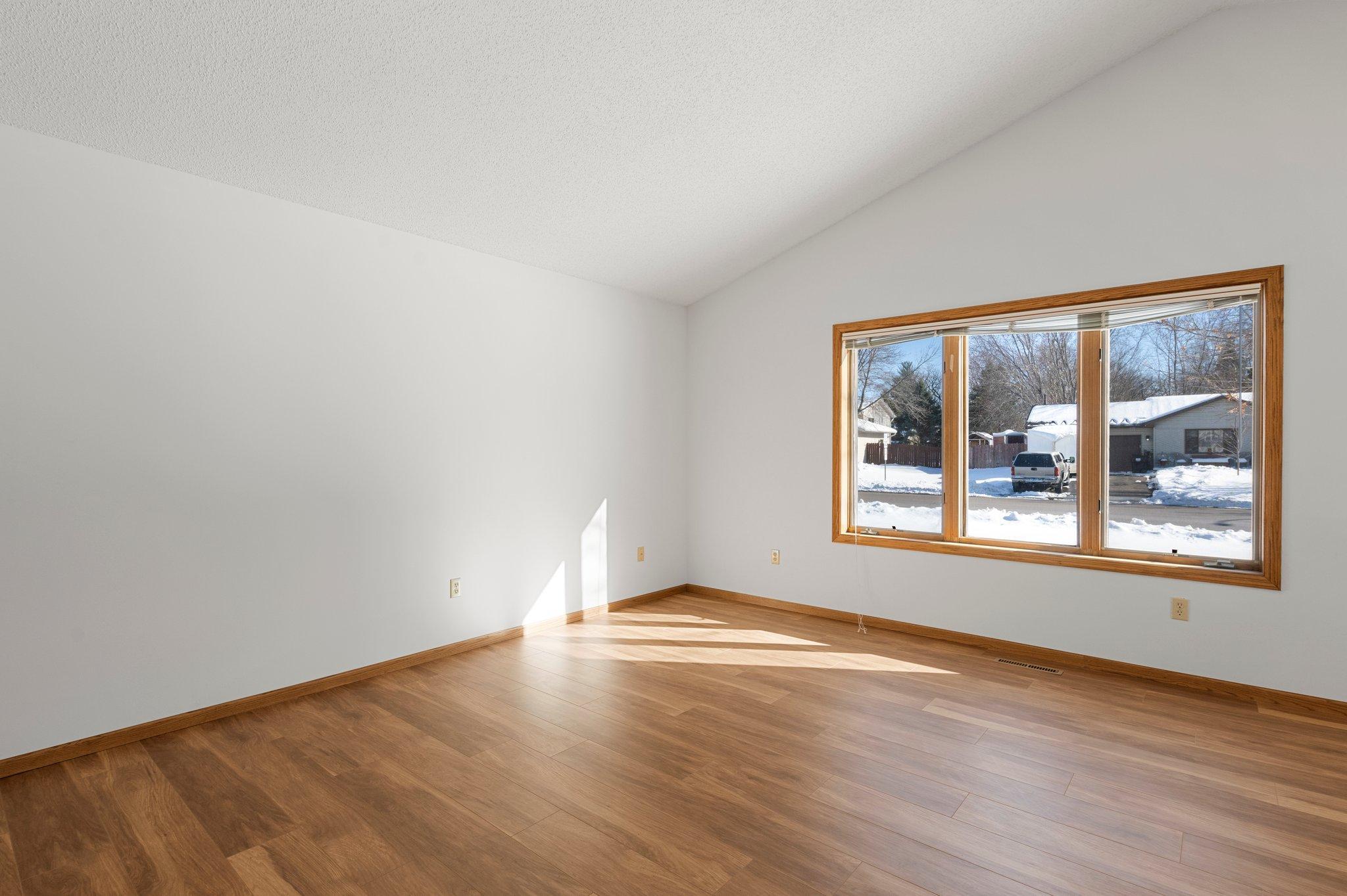 100 Rosewood Avenue NW