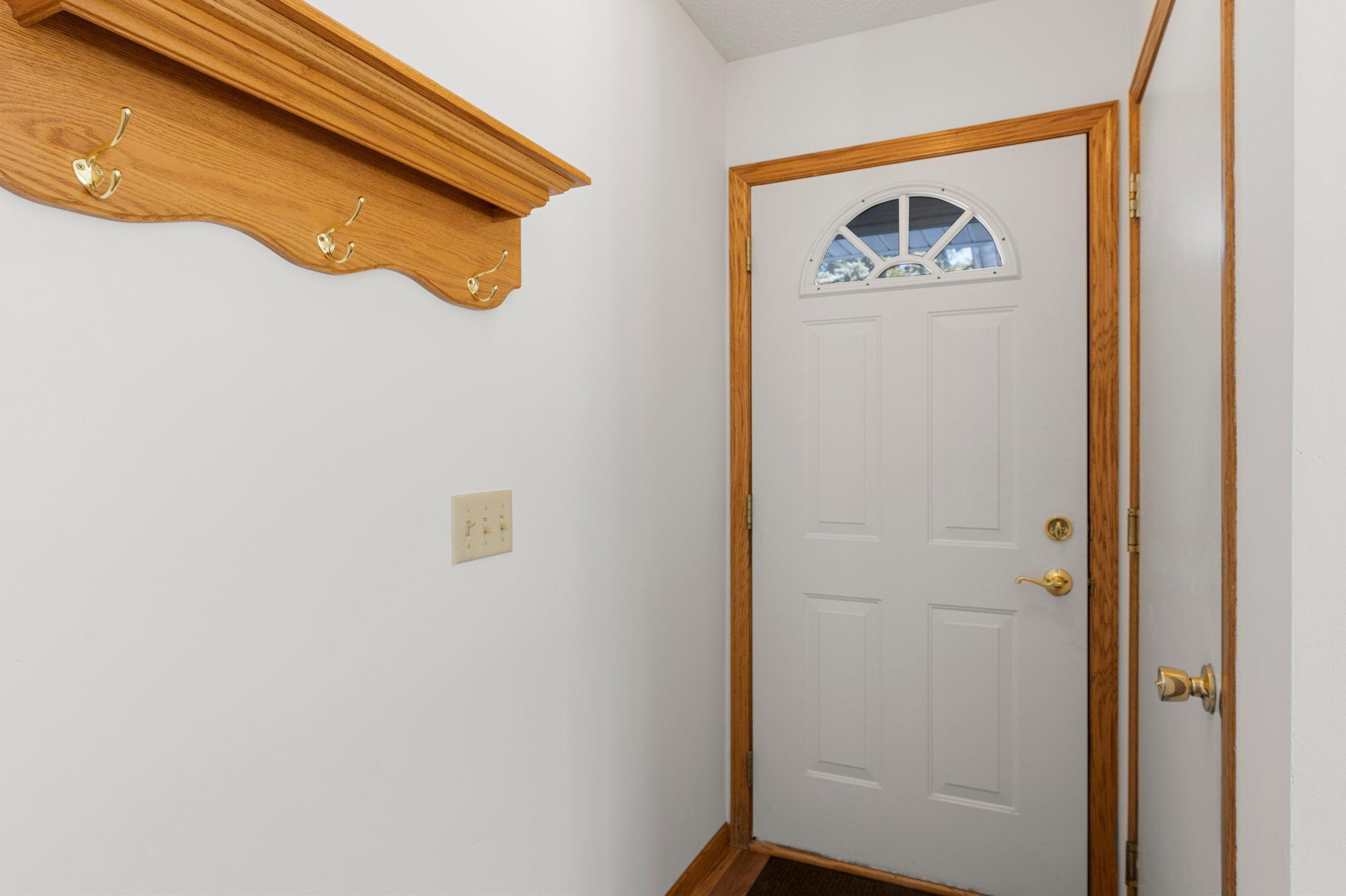 100 Rosewood Avenue NW