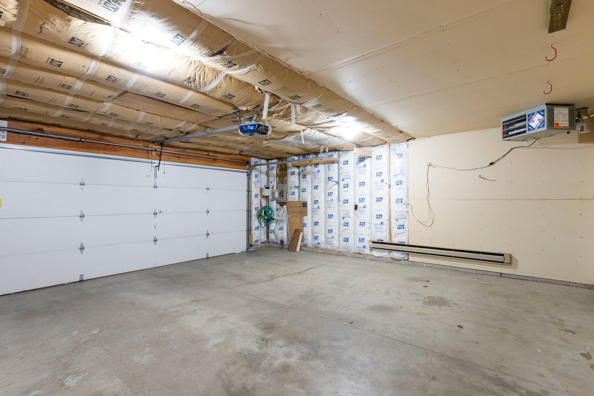 100 Rosewood Avenue NW