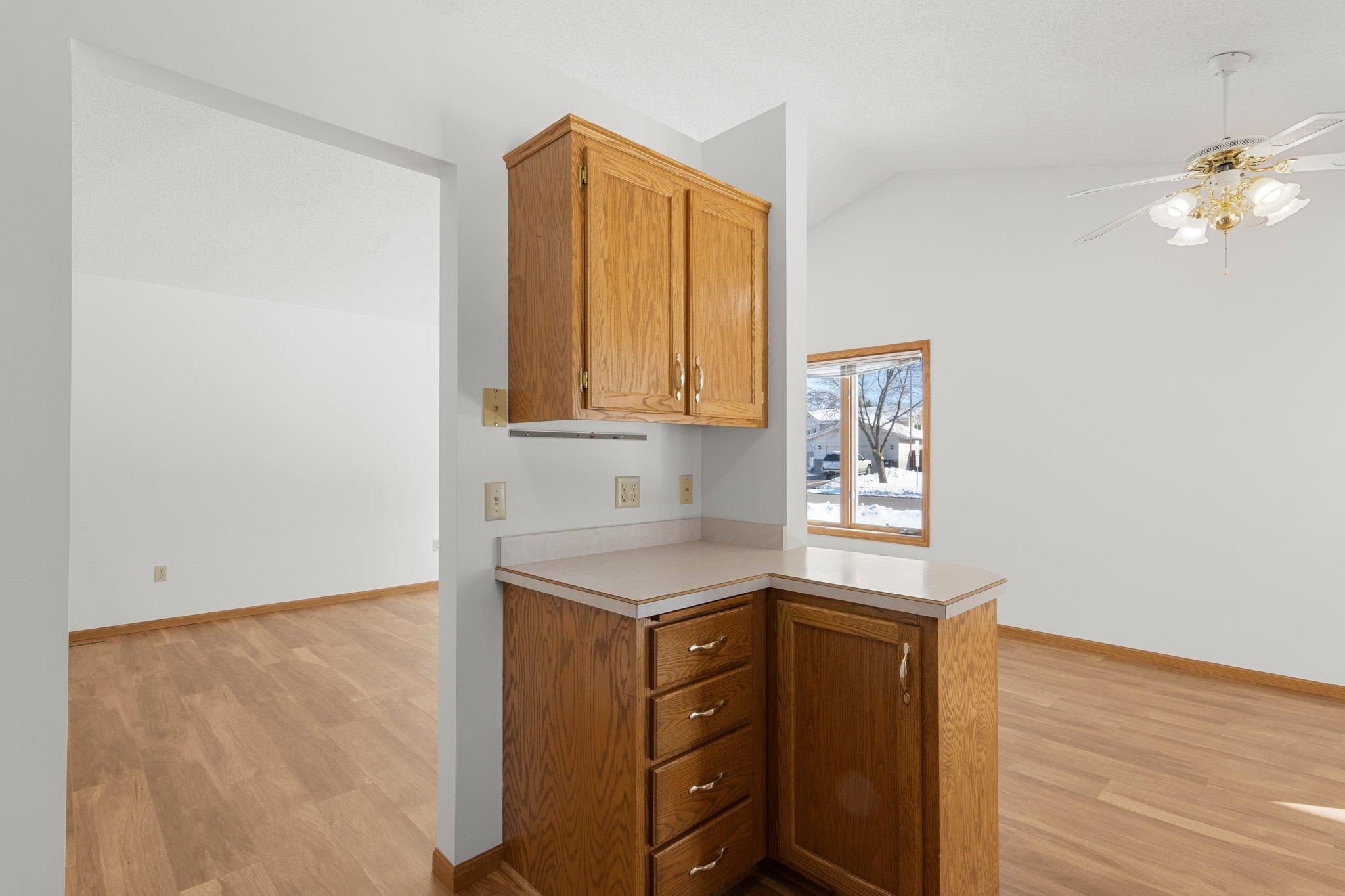 100 Rosewood Avenue NW