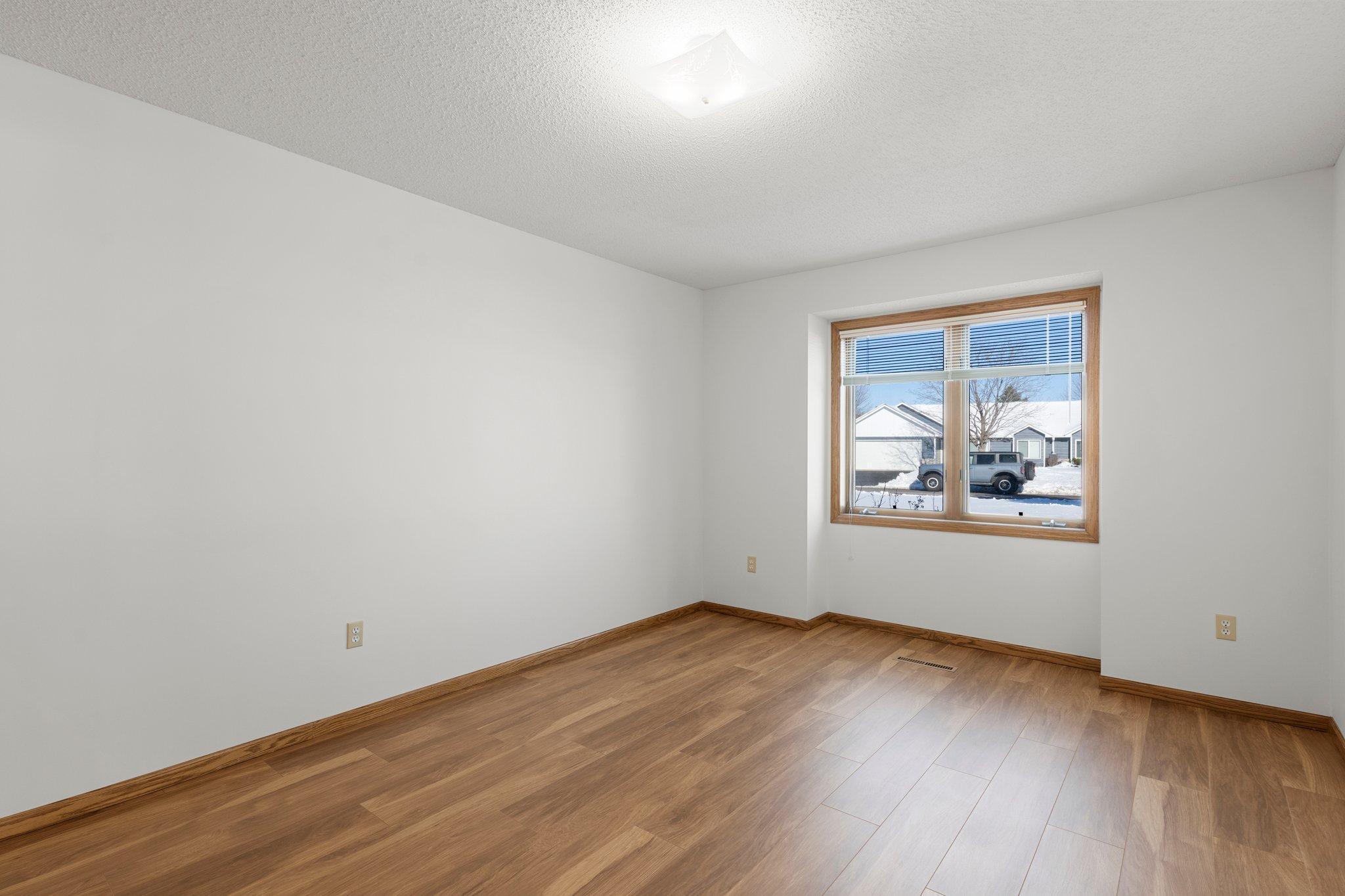 100 Rosewood Avenue NW