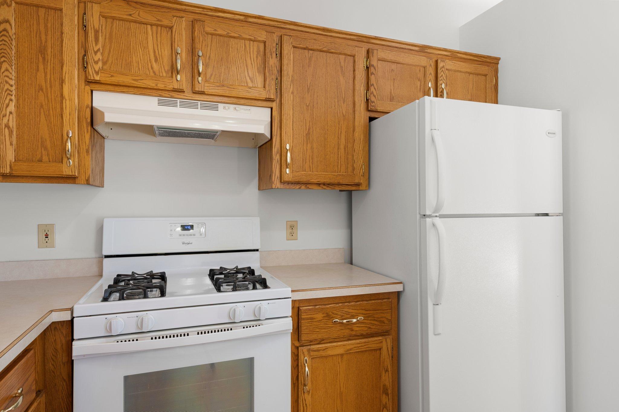 100 Rosewood Avenue NW