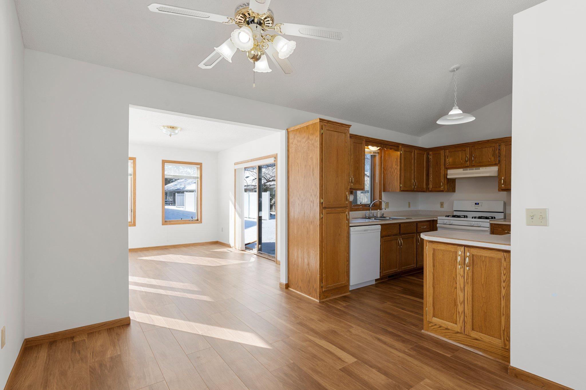 100 Rosewood Avenue NW