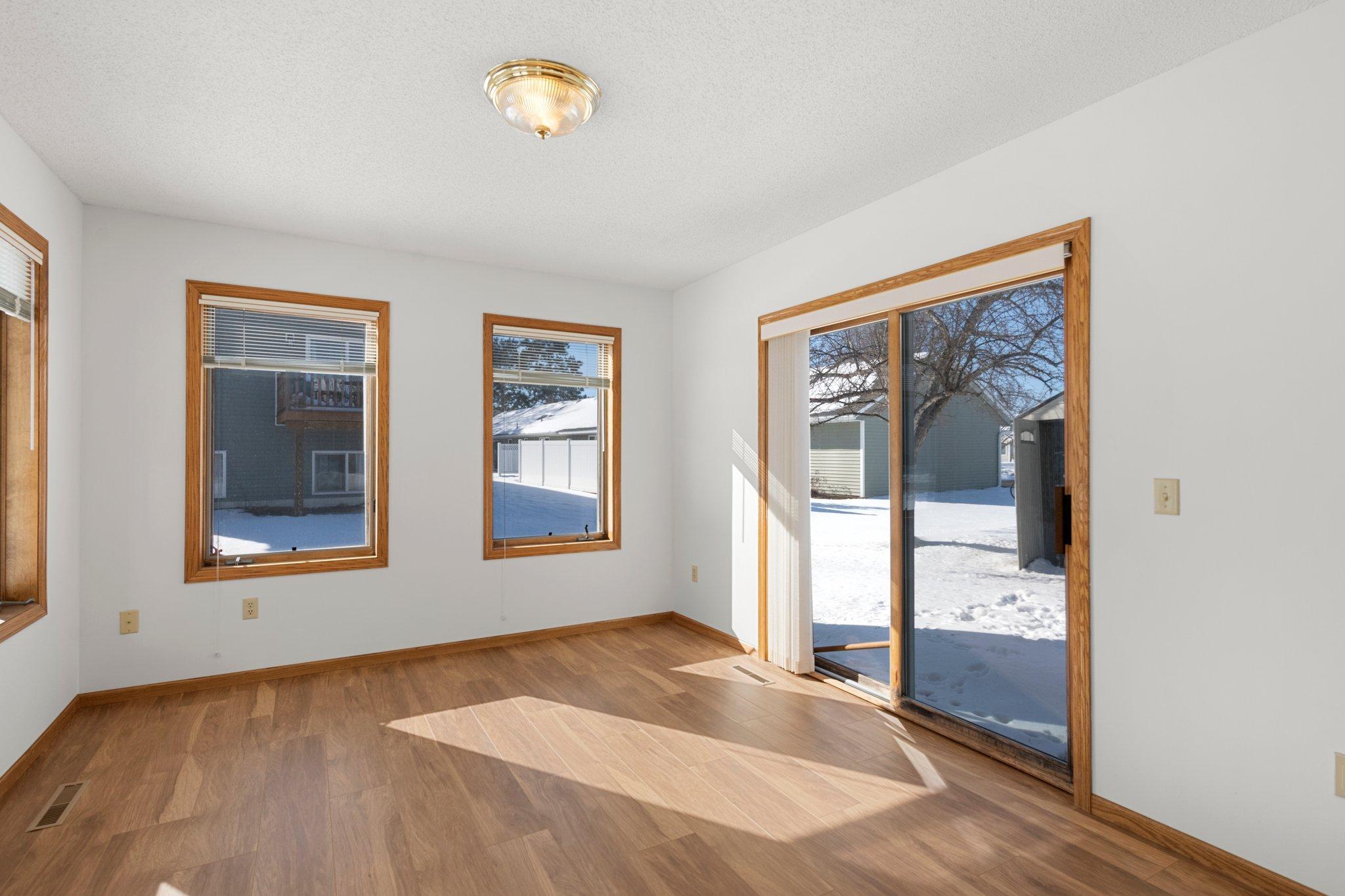 100 Rosewood Avenue NW