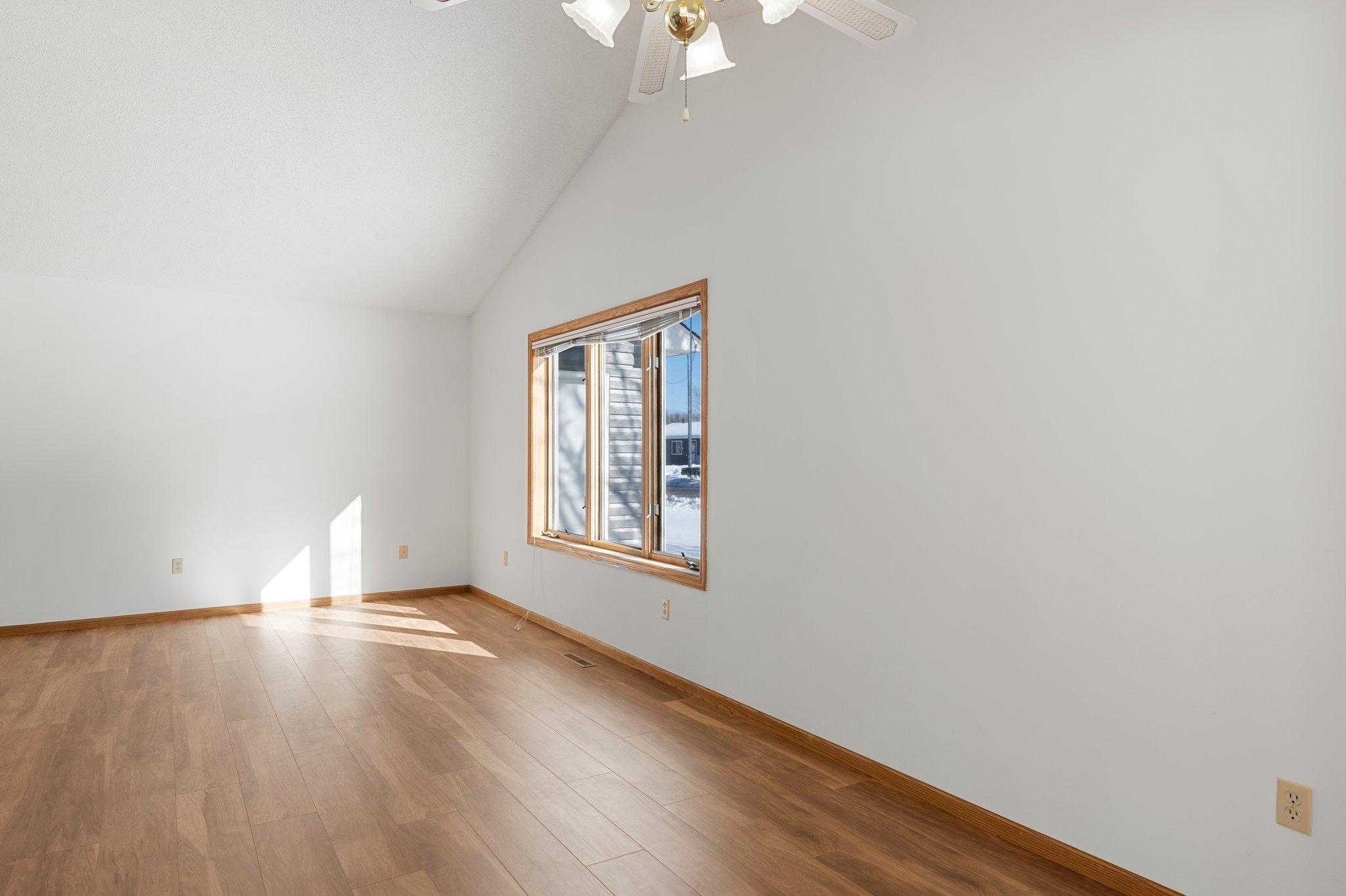 100 Rosewood Avenue NW